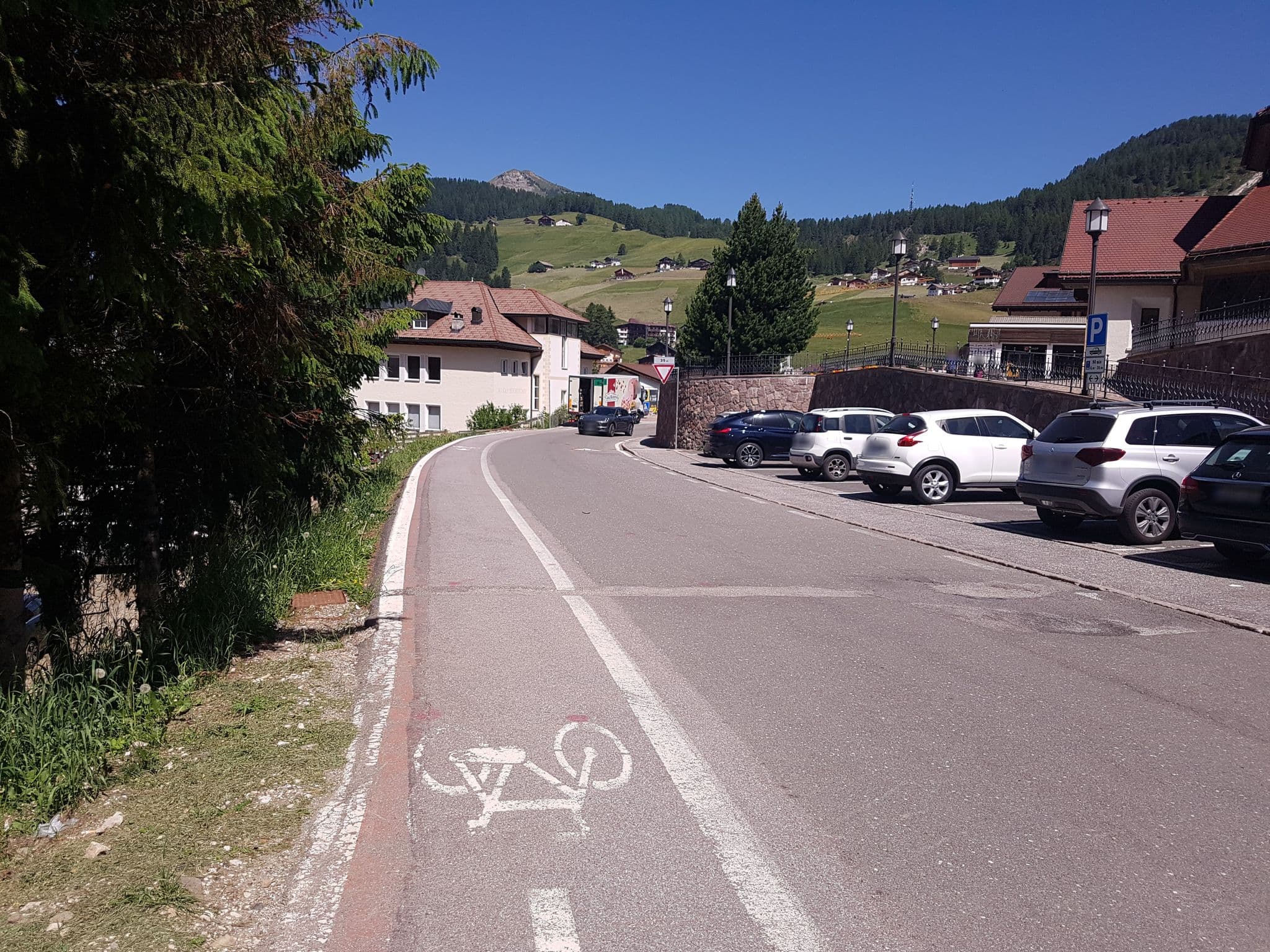 Street view near Villa Margareth, Selva