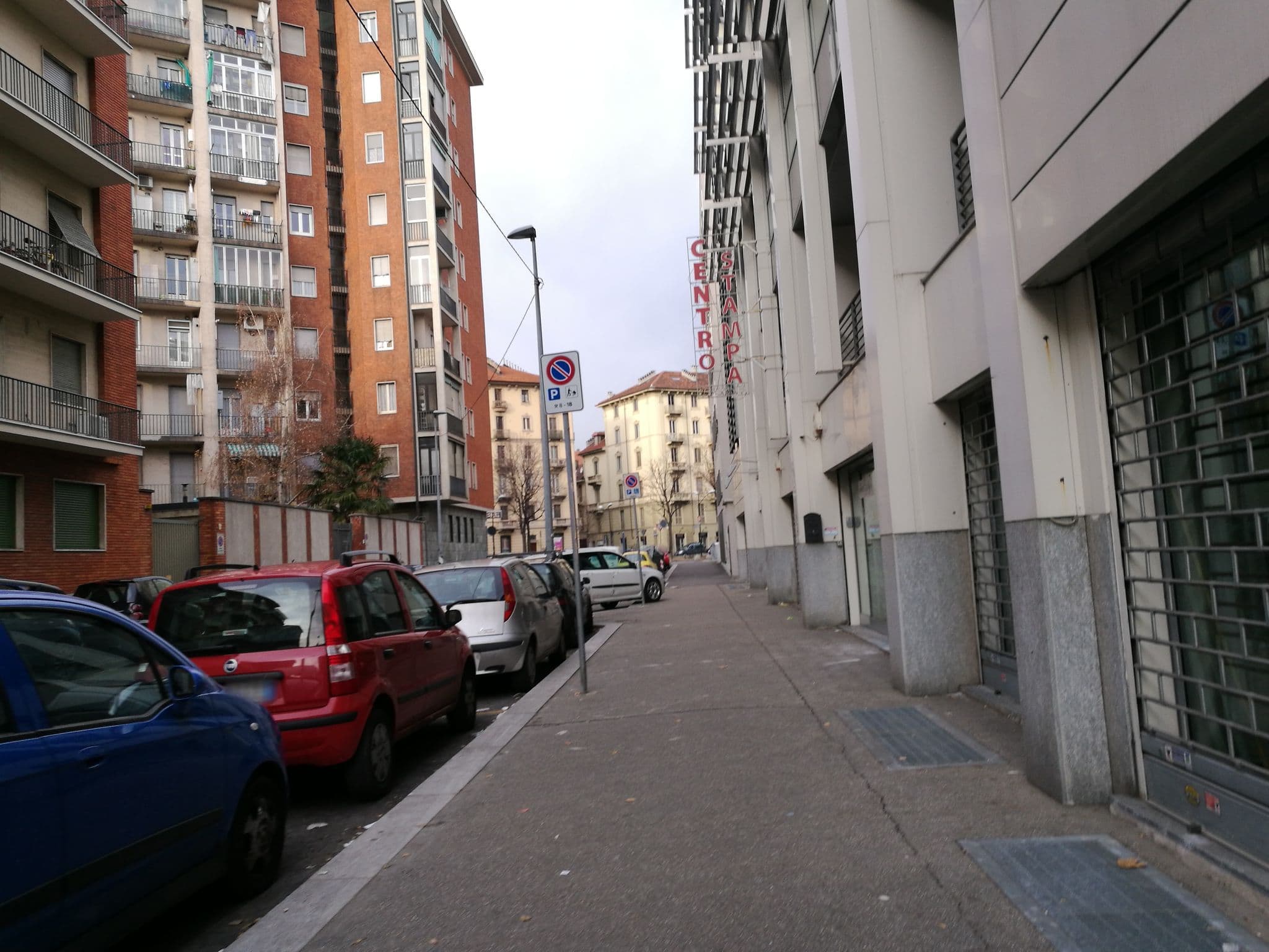 Street view near Residenza Universitaria Borsellino, Cenisia — © zorzan_fabiola (CC BY-SA · Mapillary)
