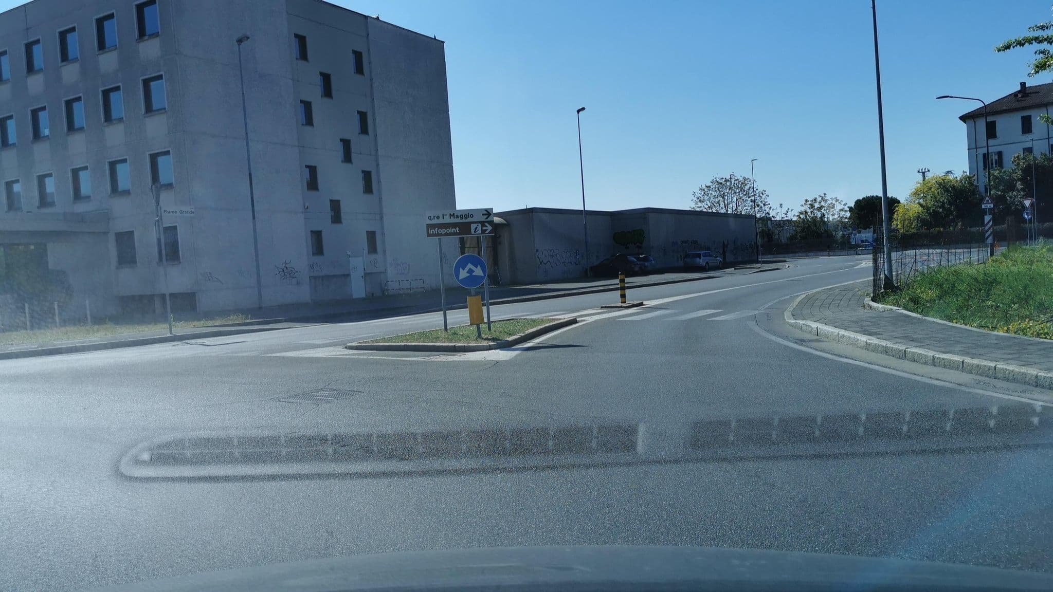 Street view near AC Hotel Brescia, Brescia — © canfe (CC BY-SA · Mapillary)