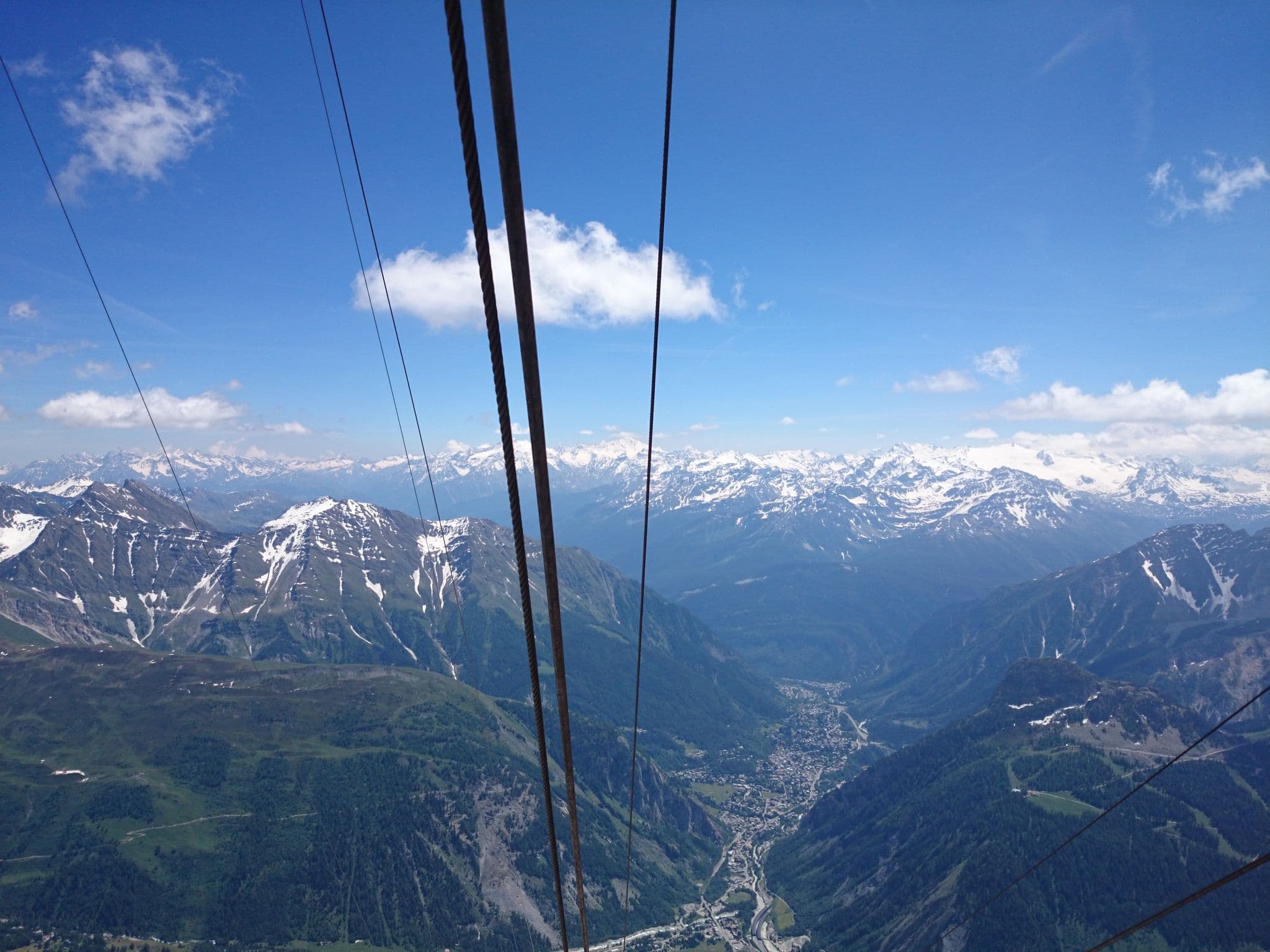 Street view near Rifugio Torino Vecchio, Courmayeur — © peterneubauer (CC BY-SA · Mapillary)