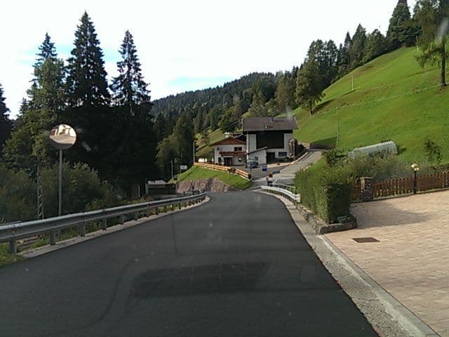 Street view near HartlHof, Ultimo - Ulten — © bufonto (CC BY-SA · Mapillary)