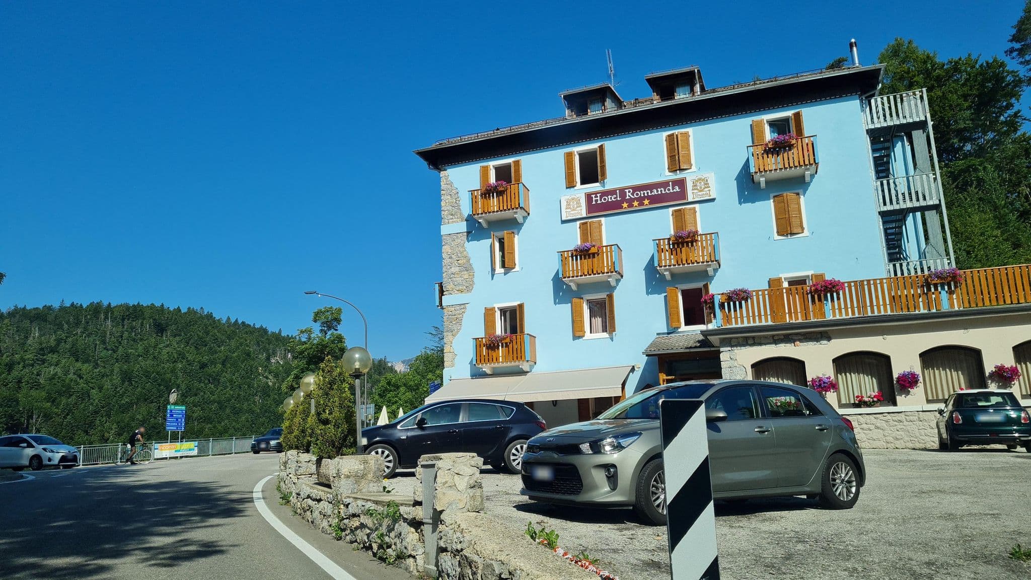 Street view near Hotel Romanda, Caldonazzo — © laniuscollurio (CC BY-SA · Mapillary)