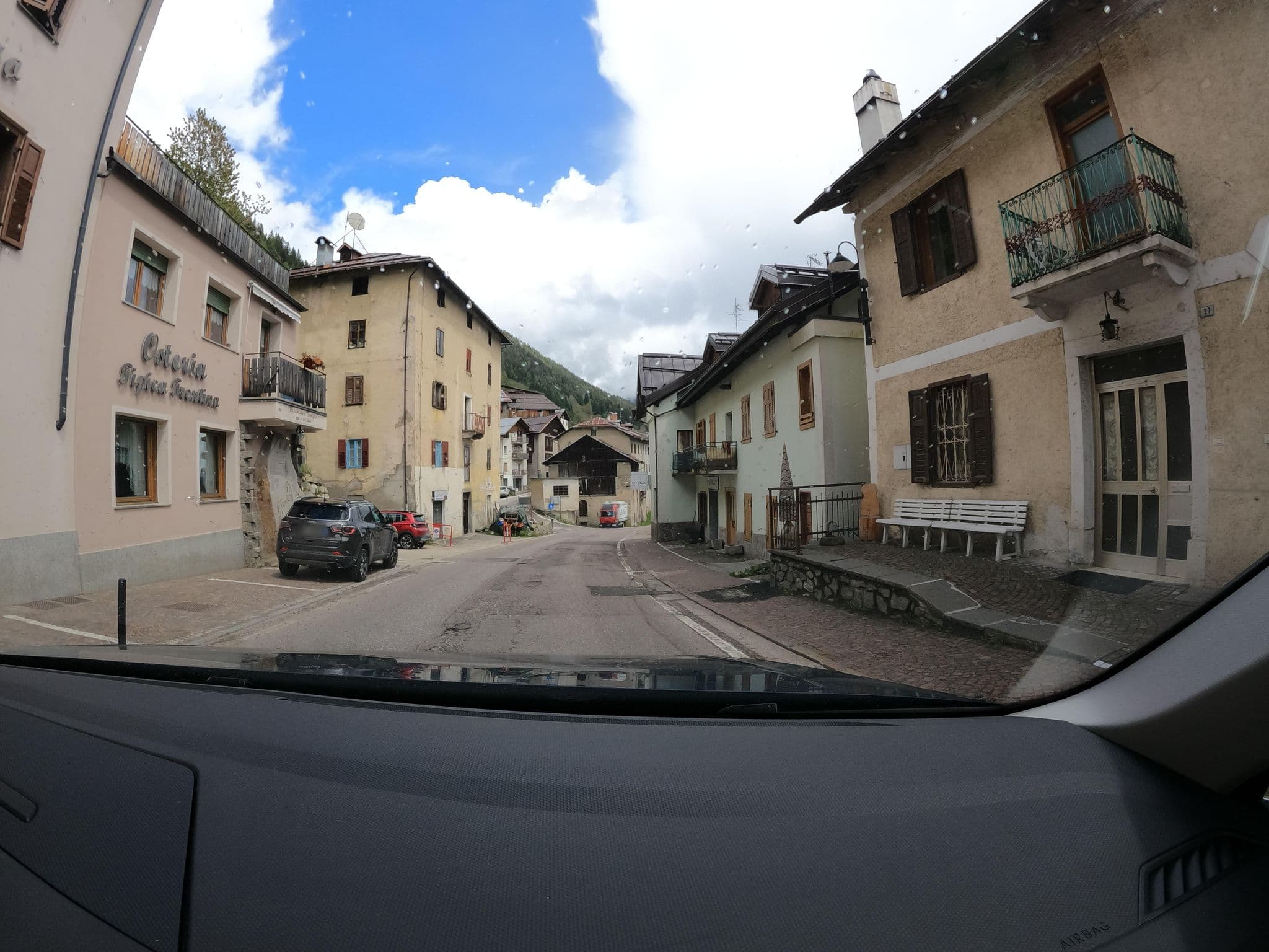 Street view near Albergo Alpino, Vermiglio — © borovac (CC BY-SA · Mapillary)