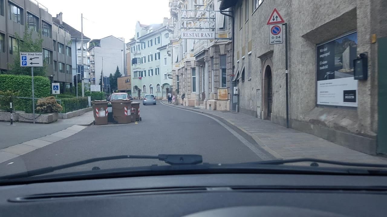 Street view near Scala - Stiegl, Bolzano — © mik007 (CC BY-SA · Mapillary)