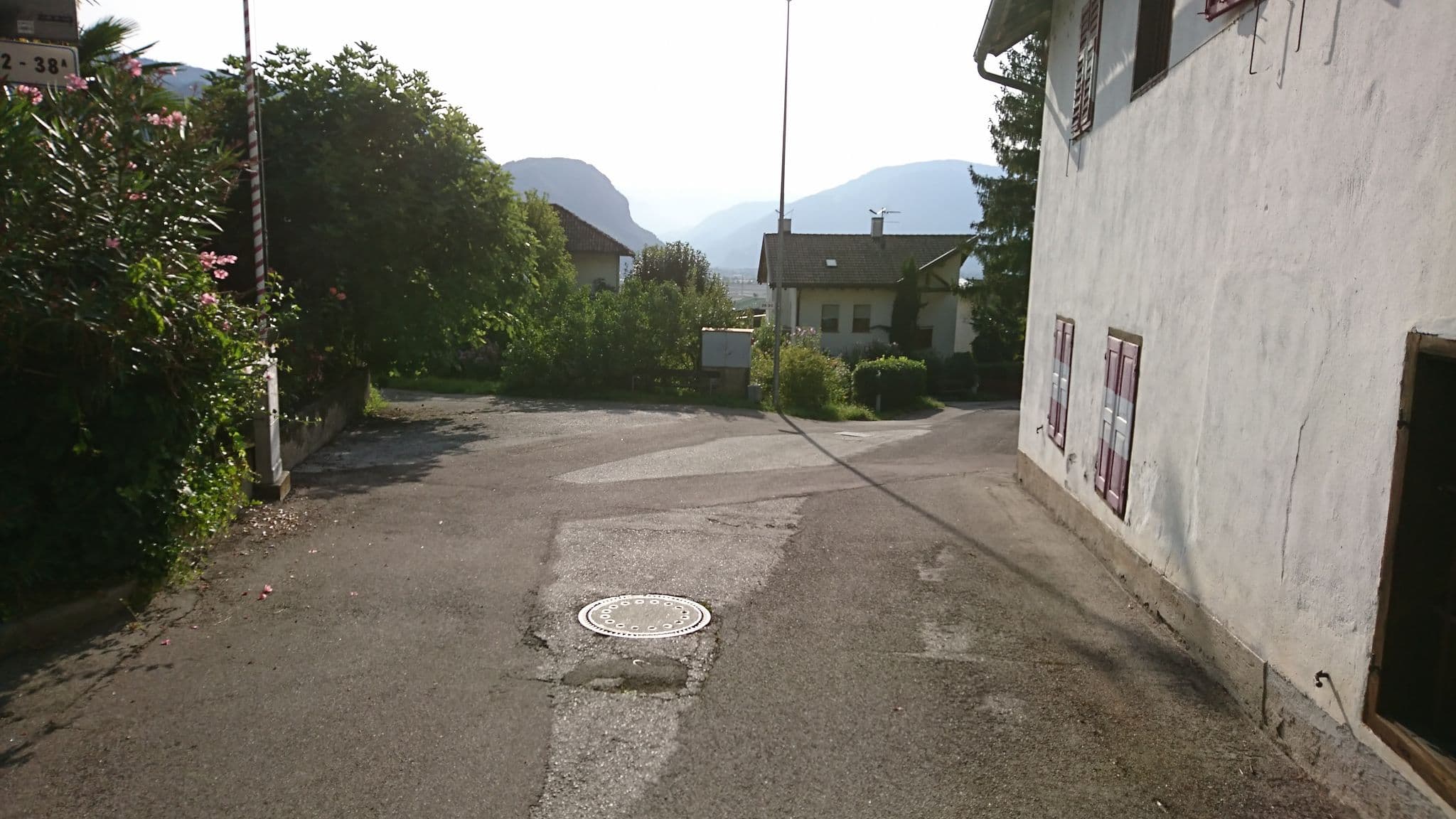Street view near Haus Zöschg, Terlano — © a7s5 (CC BY-SA · Mapillary)
