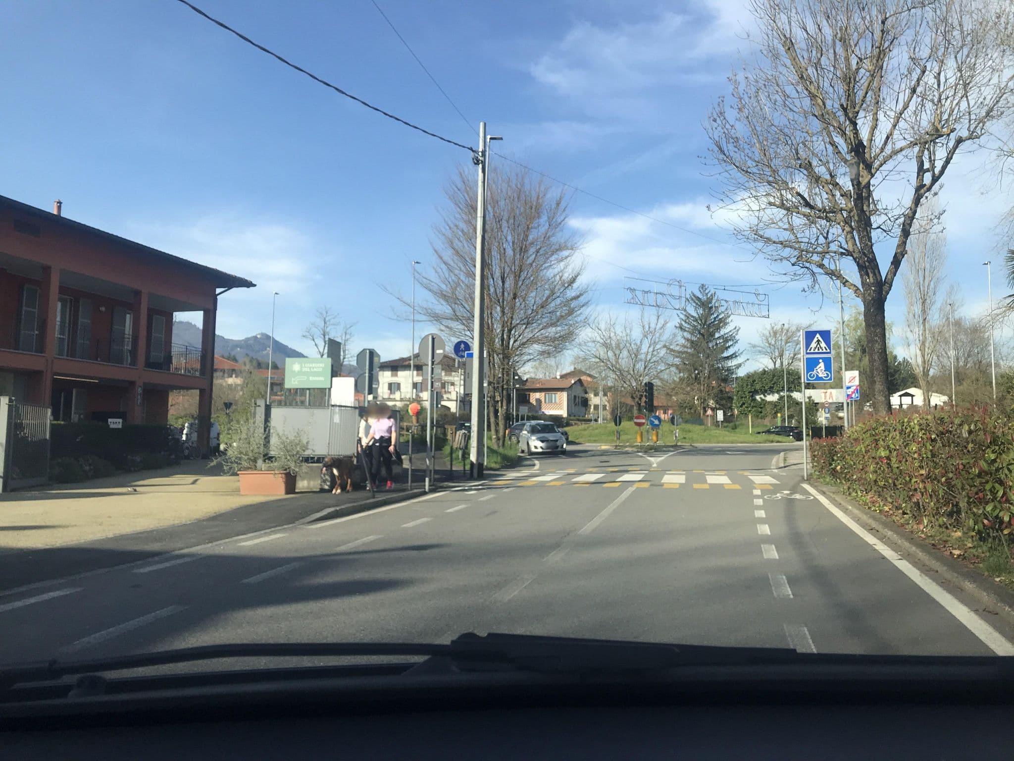 Street view near I Giardini del Lago, Casciago — © c442ok (CC BY-SA · Mapillary)