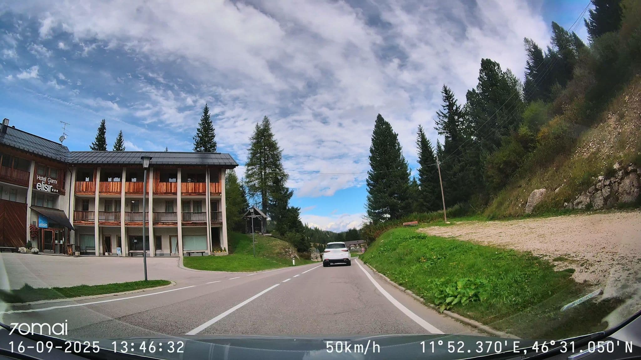 Street view near Hotel Boe, Livinallongo del Col di Lana