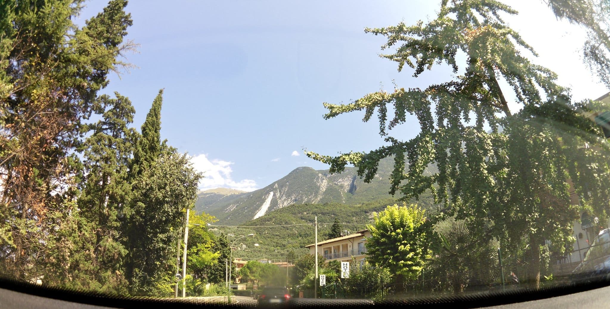 Street view near Stella Alpina, Malcesine — © risoon (CC BY-SA · Mapillary)
