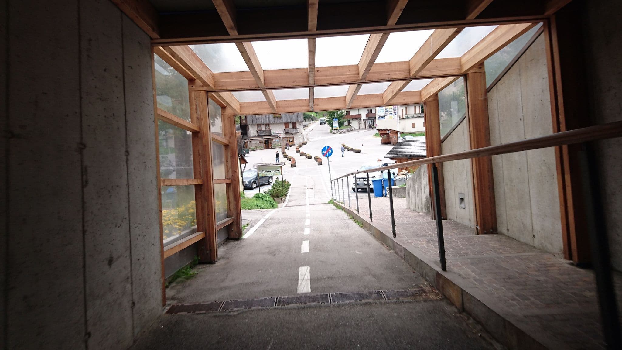 Street view near Hotel Antelao, Cortina d'Ampezzo — © voschix (CC BY-SA · Mapillary)