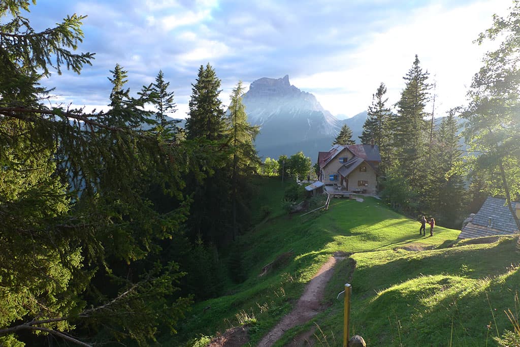 Rifugio San Marco (via Wikimedia Commons, CC BY-SA 3.0)