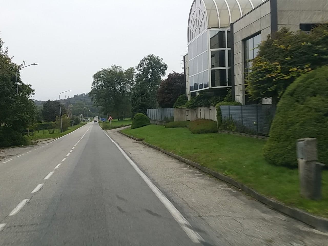 Street view near Albergo Ristorante La Genzianella, Armeno — © joostjakob (CC BY-SA · Mapillary)