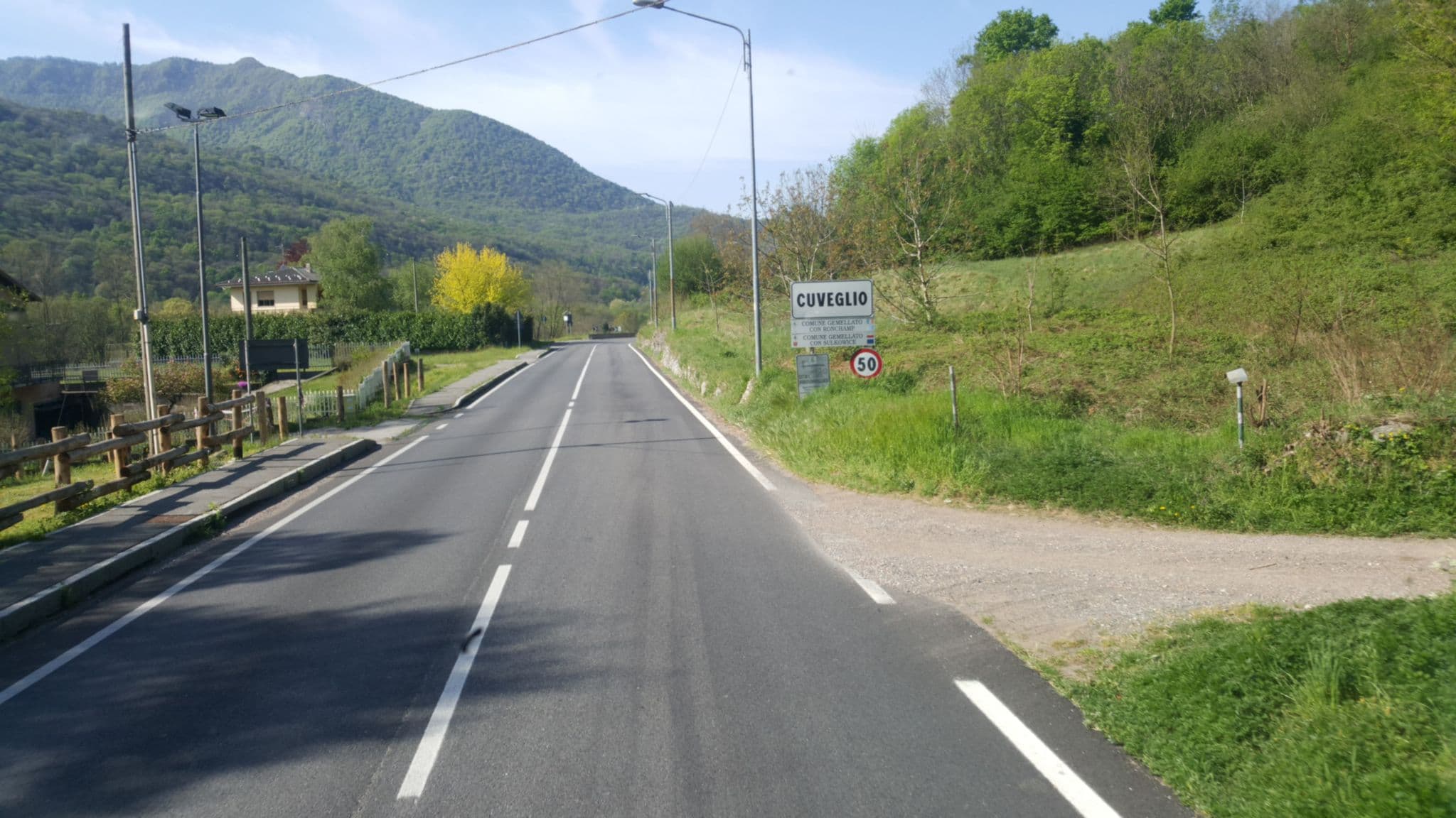 Street view near Baita Santa Maria, Cuveglio — © klimakas (CC BY-SA · Mapillary)