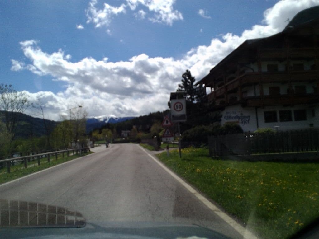 Street view near Uttenheimer Hof, Gais — © vrmap (CC BY-SA · Mapillary)