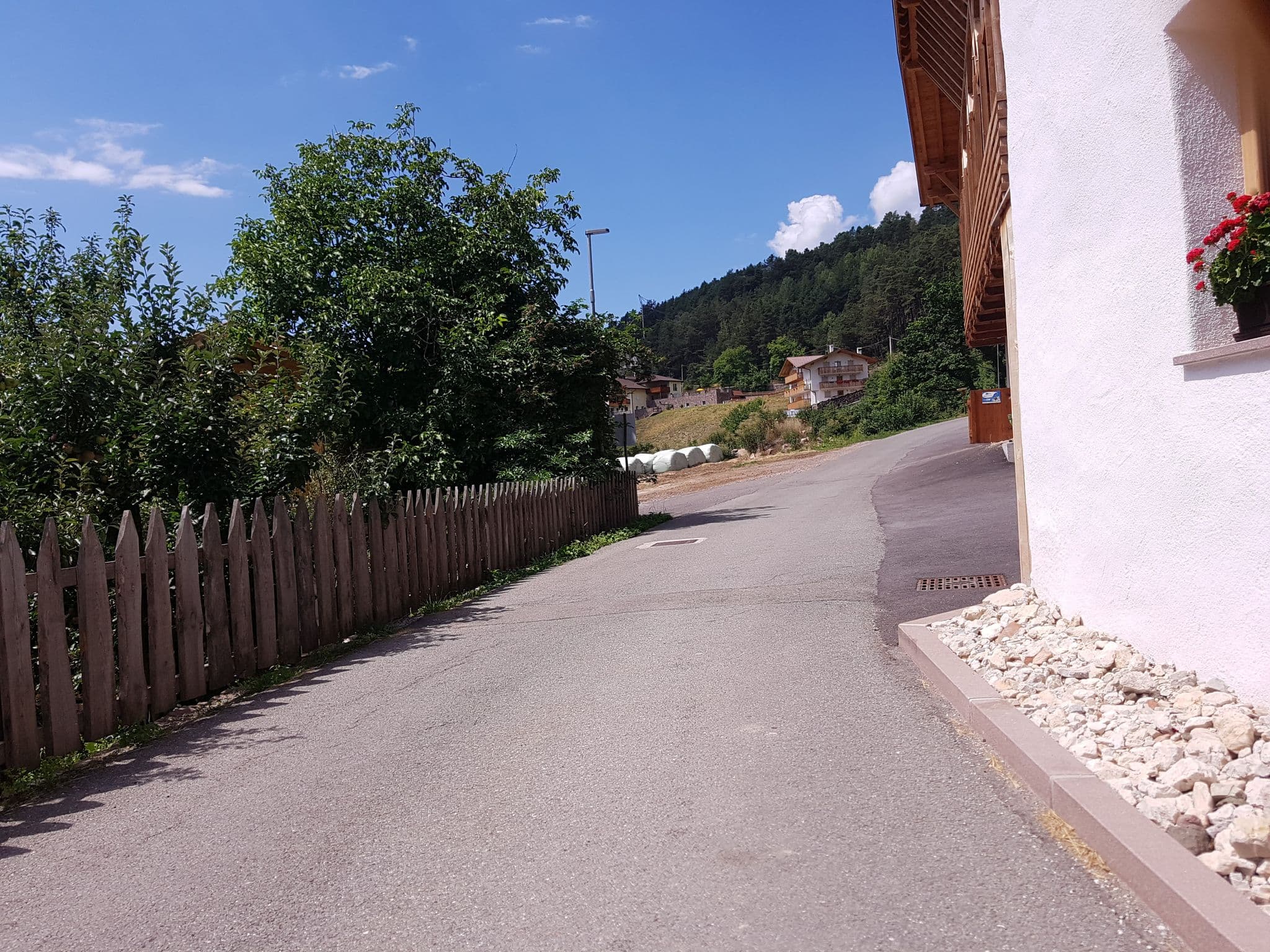 Street view near Zemmerhof, Siusi