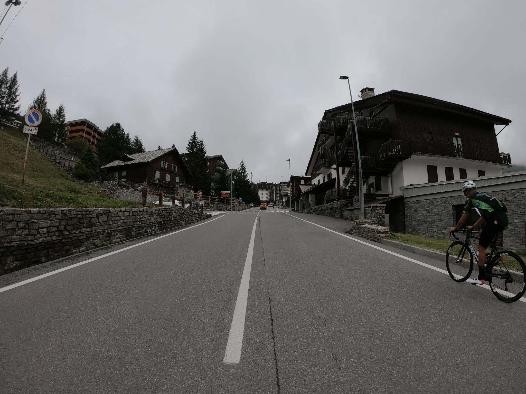Street view near Miramonti Suite, Sauze d'Oulx — © joostjakob (CC BY-SA · Mapillary)