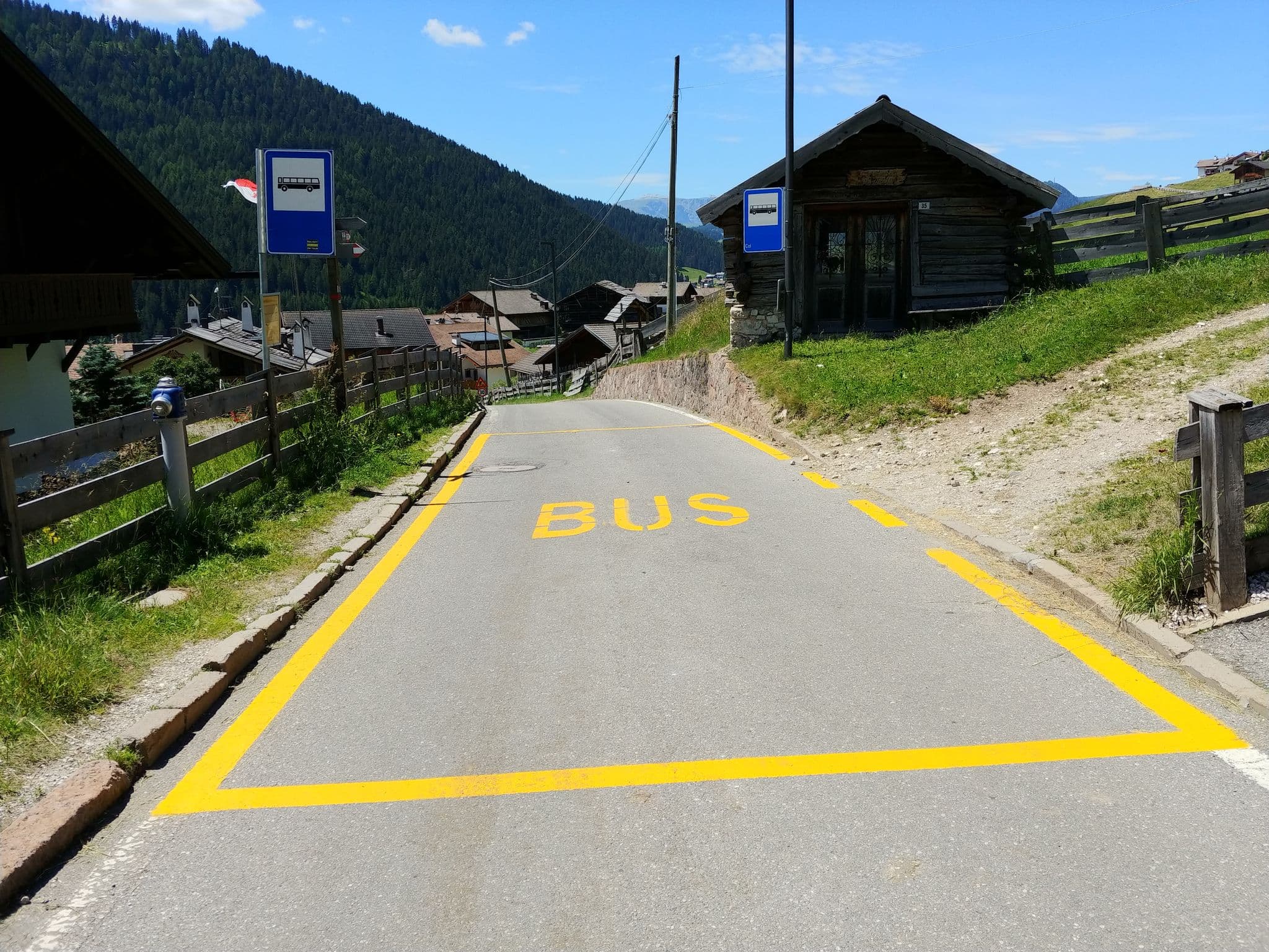 Street view near Hotel Sunela, Selva — © highlander (CC BY-SA · Mapillary)