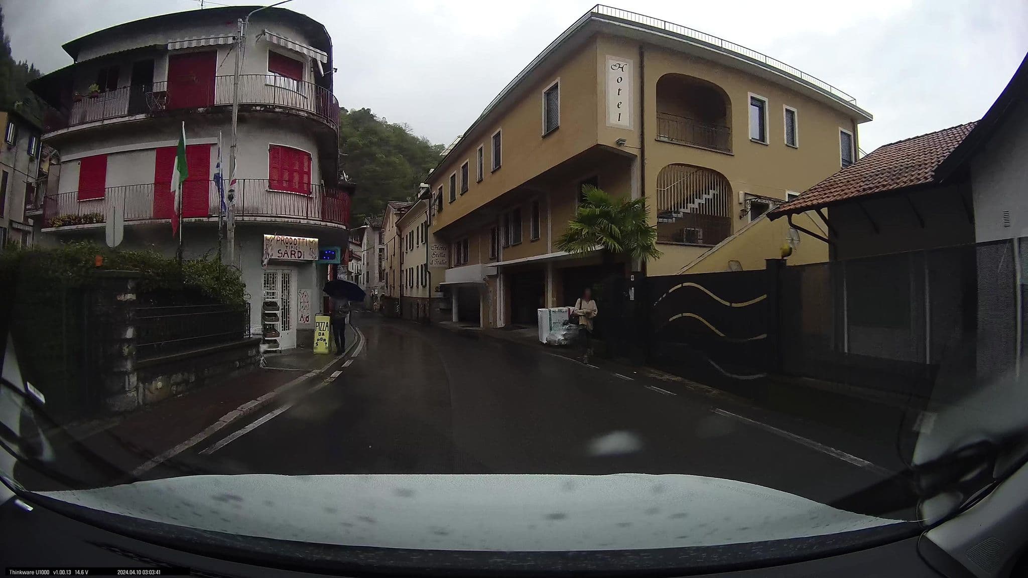 Street view near Caffé del viaggiatore, Lanzo d'Intelvi — © maxim752 (CC BY-SA · Mapillary)