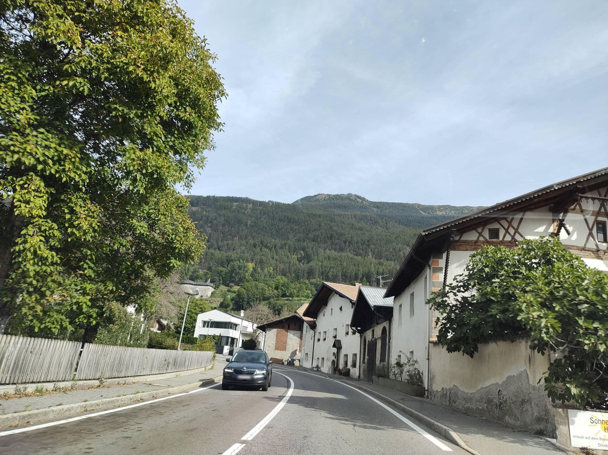 Street view near Sonnenheimhof, Malles Venosta