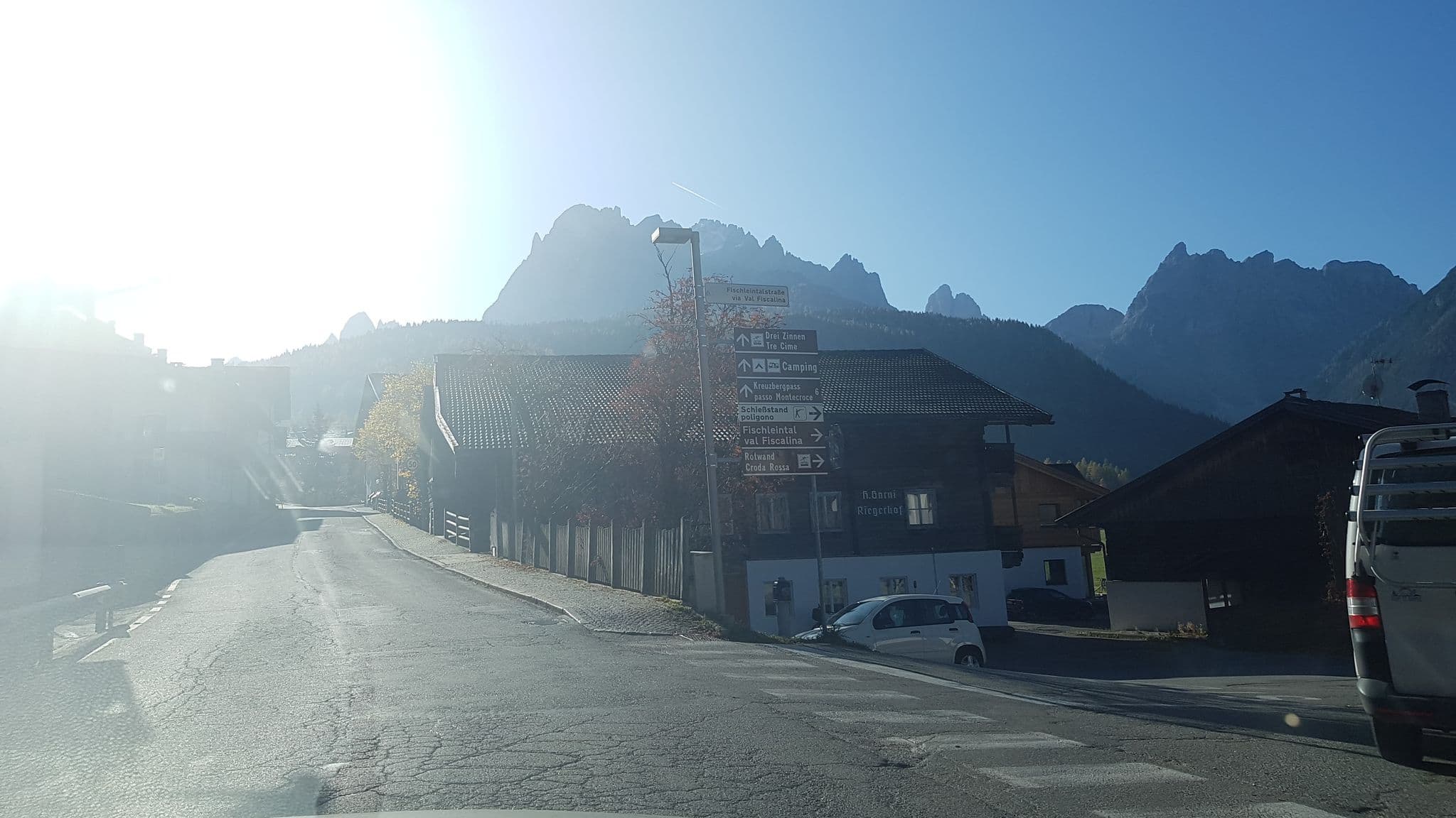 Street view near Hotel Löwenwirt, San Candido — © igorzo (CC BY-SA · Mapillary)