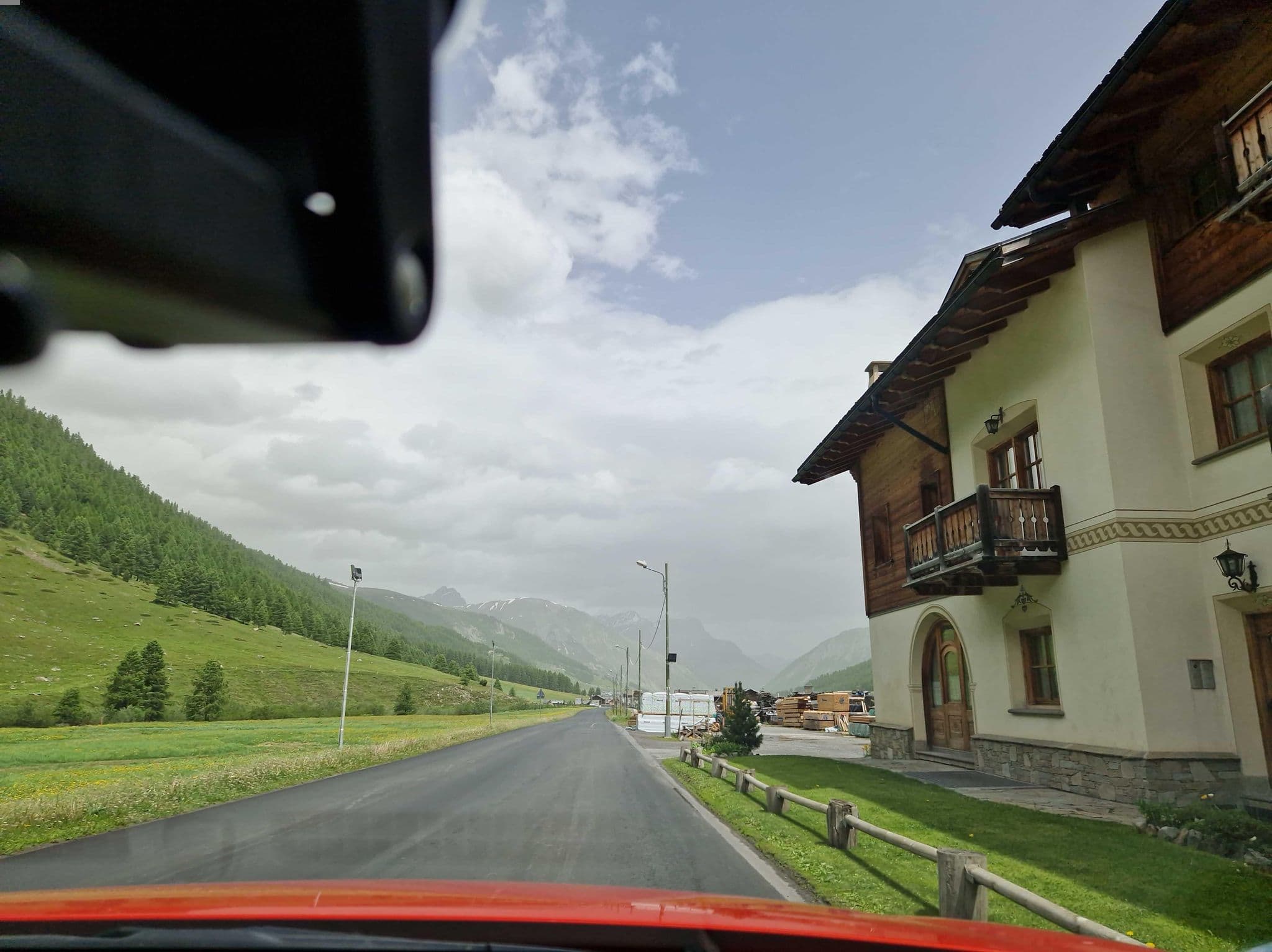 Street view near Bait da Gembro, Livigno