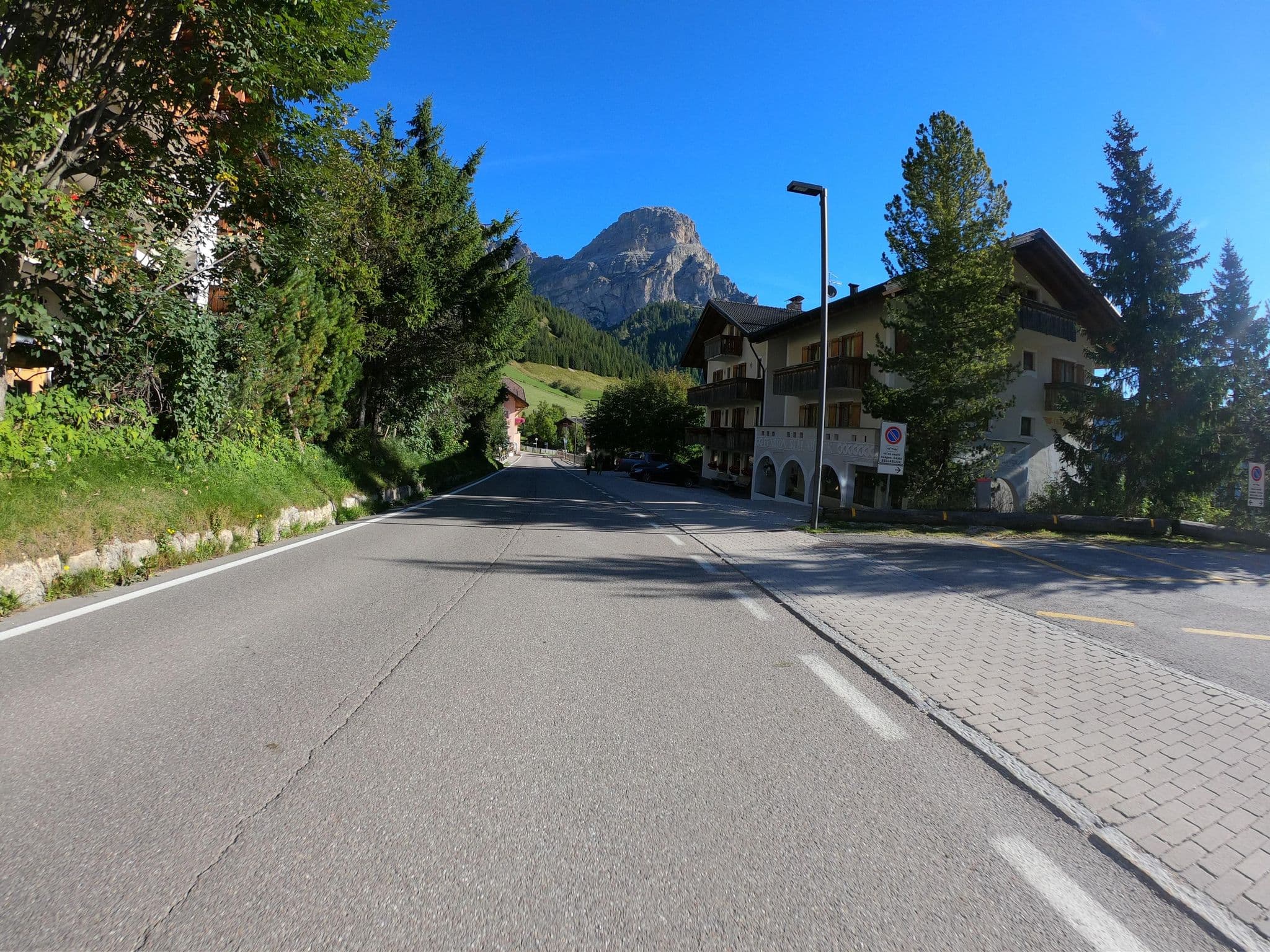 Street view near Hotel Sellablick, Selva