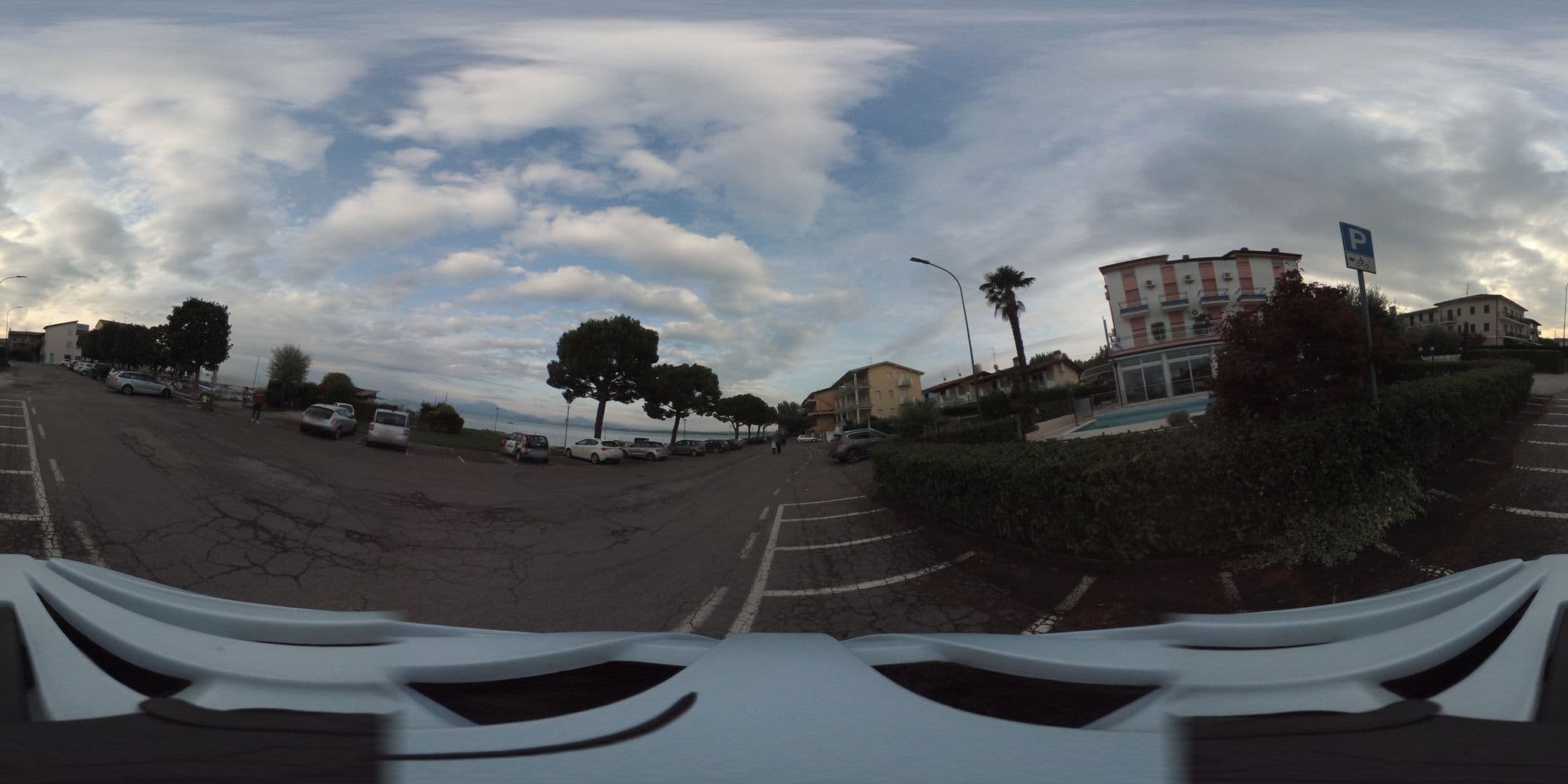 Street view near Hotel Cristallo, Peschiera del Garda — © giubar (CC BY-SA · Mapillary)