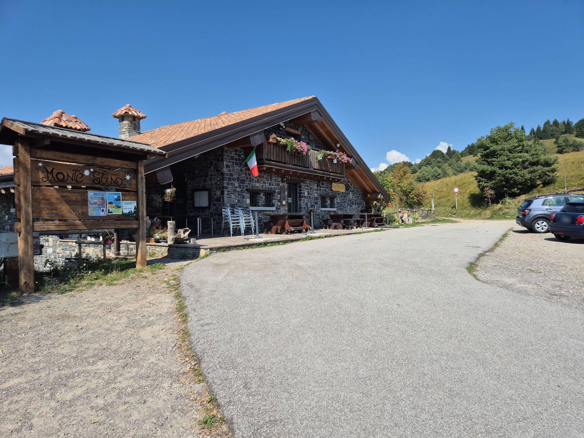 Street view near Rifugio Monte Stino, Crone — © Helmuts (CC BY-SA · Mapillary)
