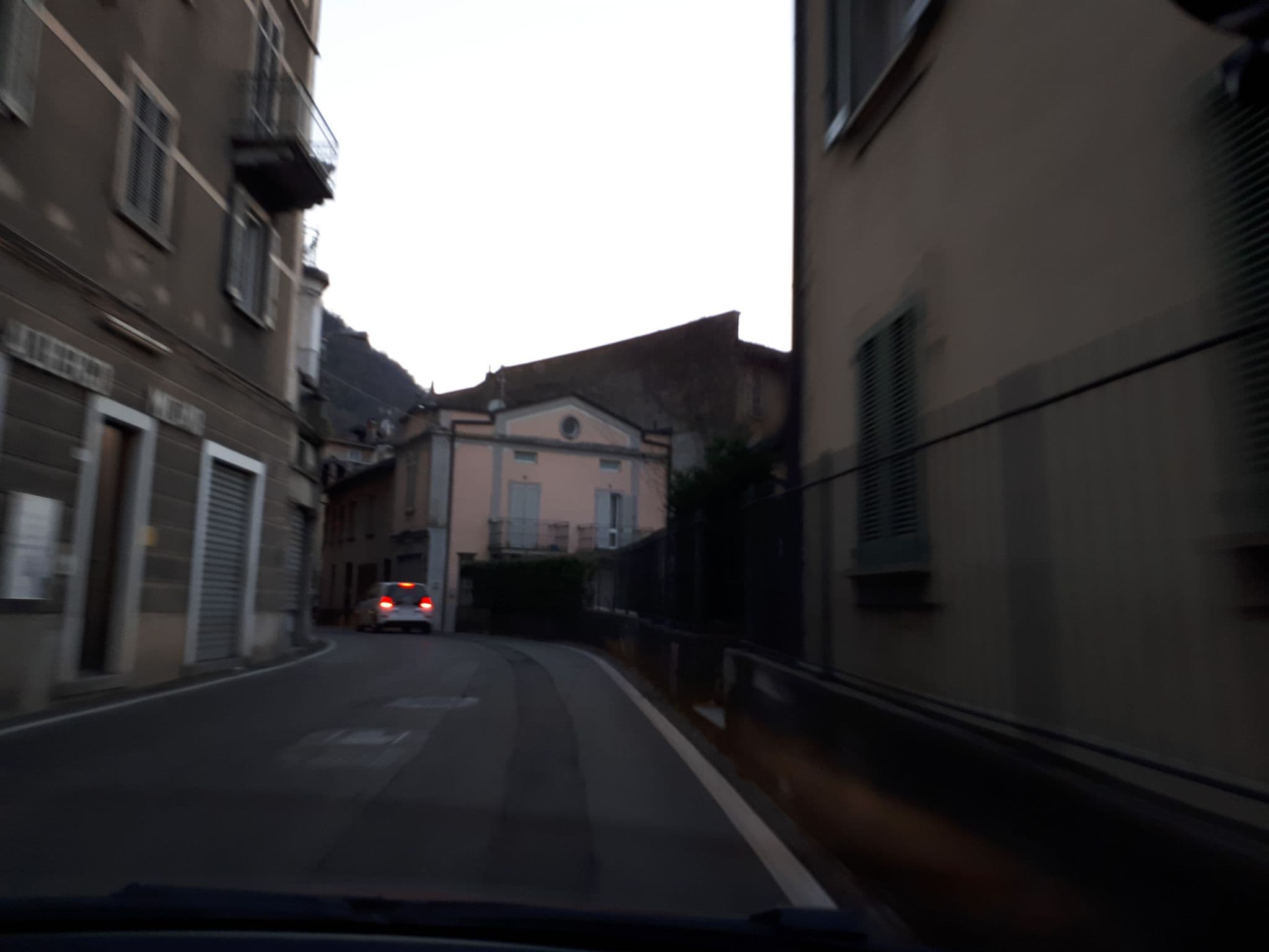 Street view near Albergo Milano, Blevio — © kaitu (CC BY-SA · Mapillary)