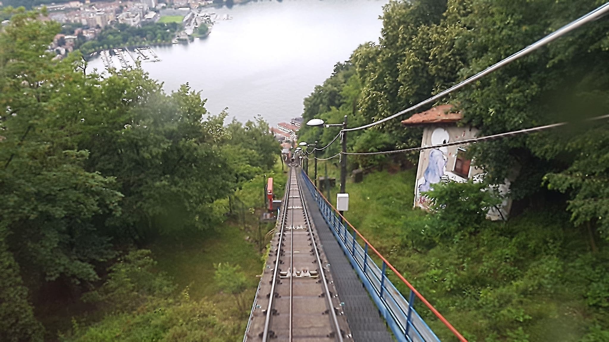 Street view near Bed and Breakfast "Camera con Vista", Brunate — © lokal_profil (CC BY-SA · Mapillary)