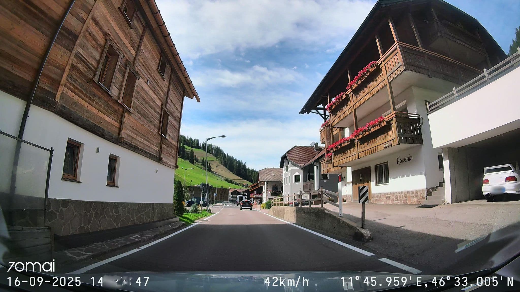 Street view near Rondula, Selva