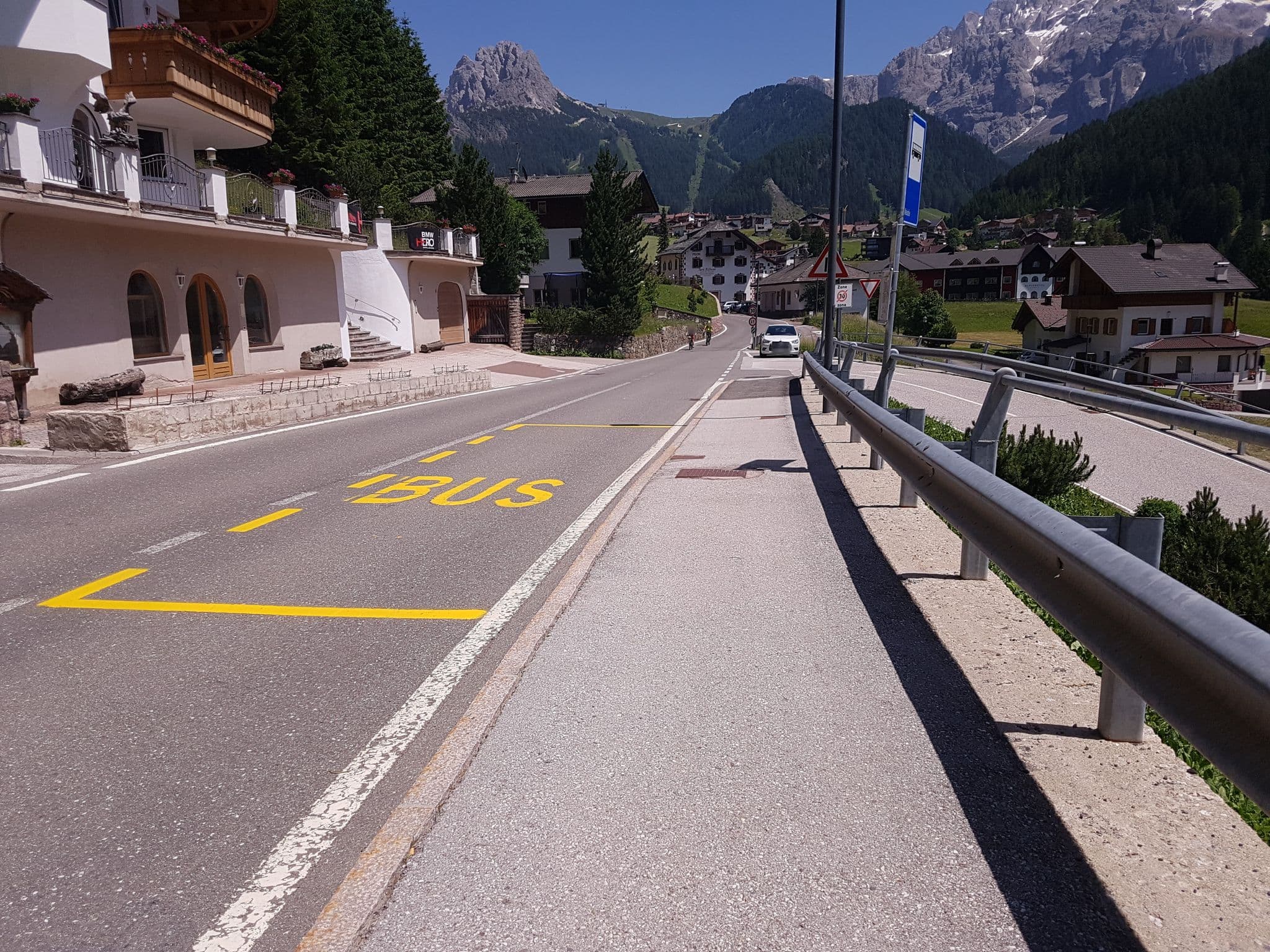 Street view near Melodie, Santa Cristina Valgardena — © dsmm (CC BY-SA · Mapillary)