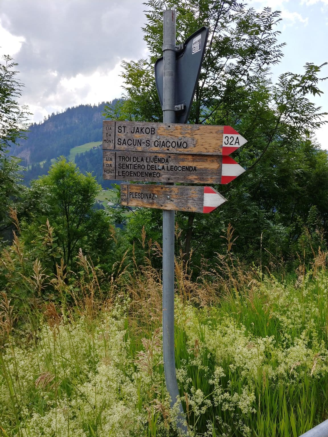 Street view near Garni Montblanc, Santa Cristina Valgardena — © highlander (CC BY-SA · Mapillary)