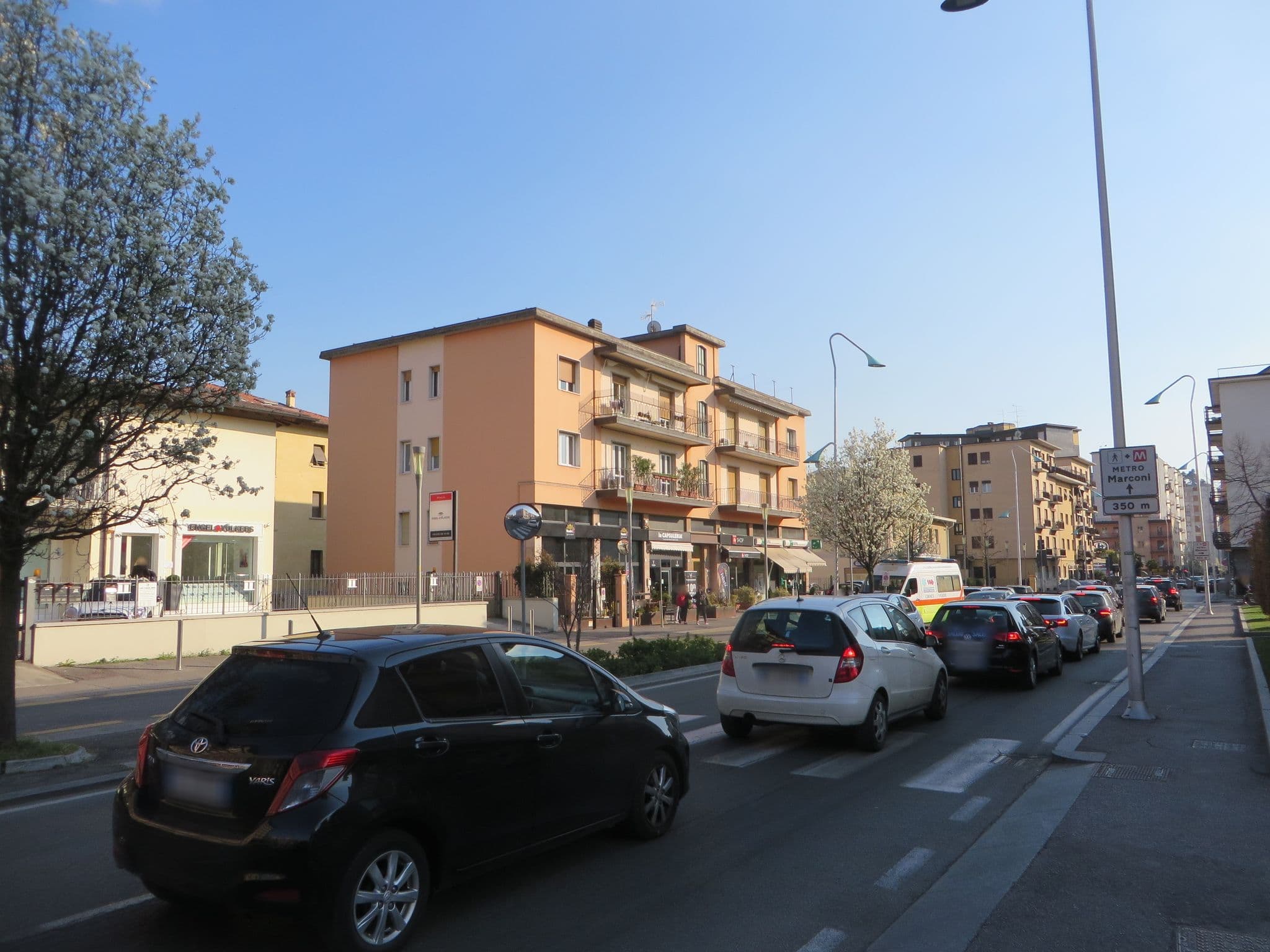 Street view near Hotel Ambasciatori, Brescia — © lary_fede (CC BY-SA · Mapillary)