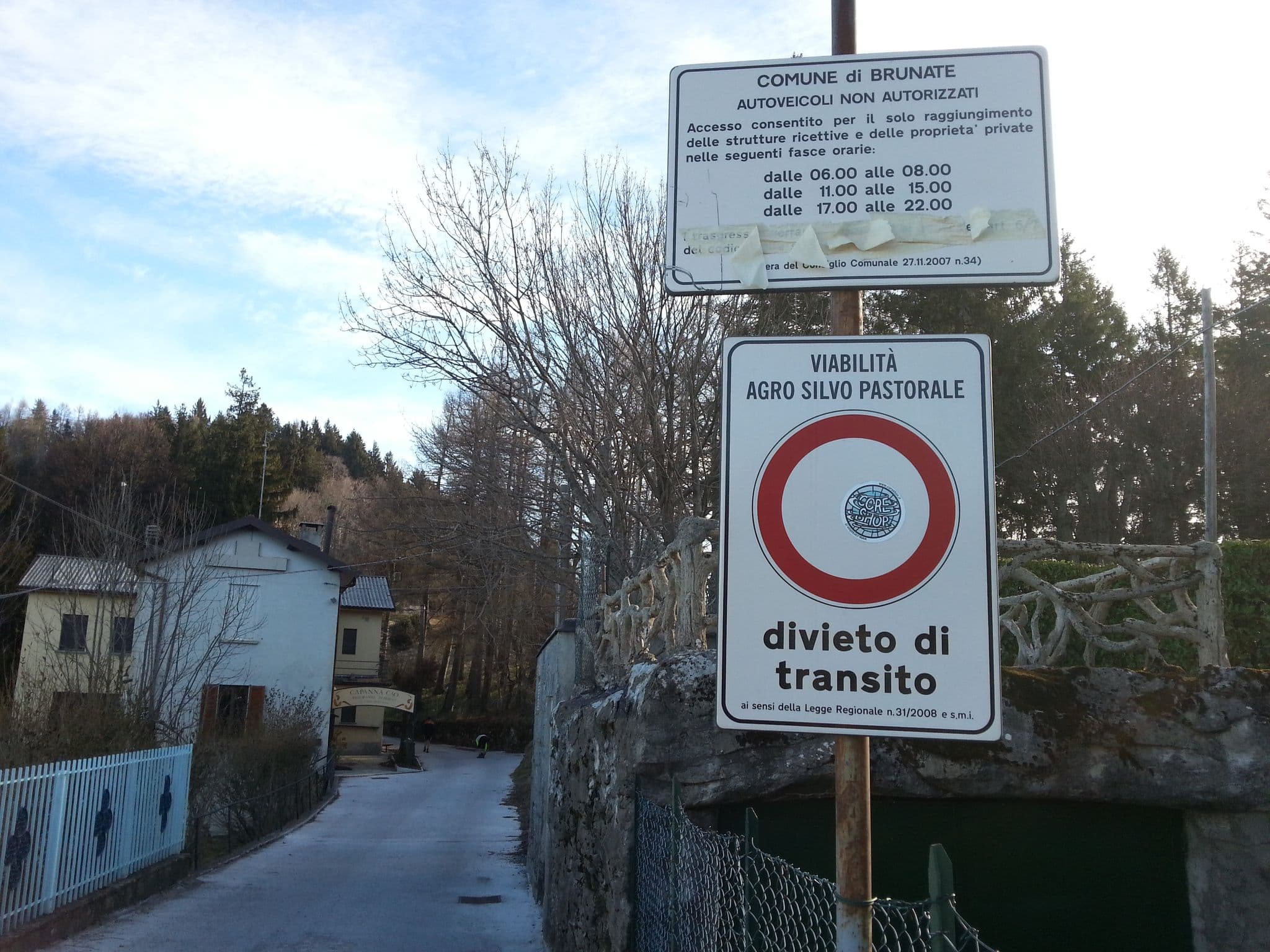 Street view near Capanna CAO, Brunate — © kaitu (CC BY-SA · Mapillary)