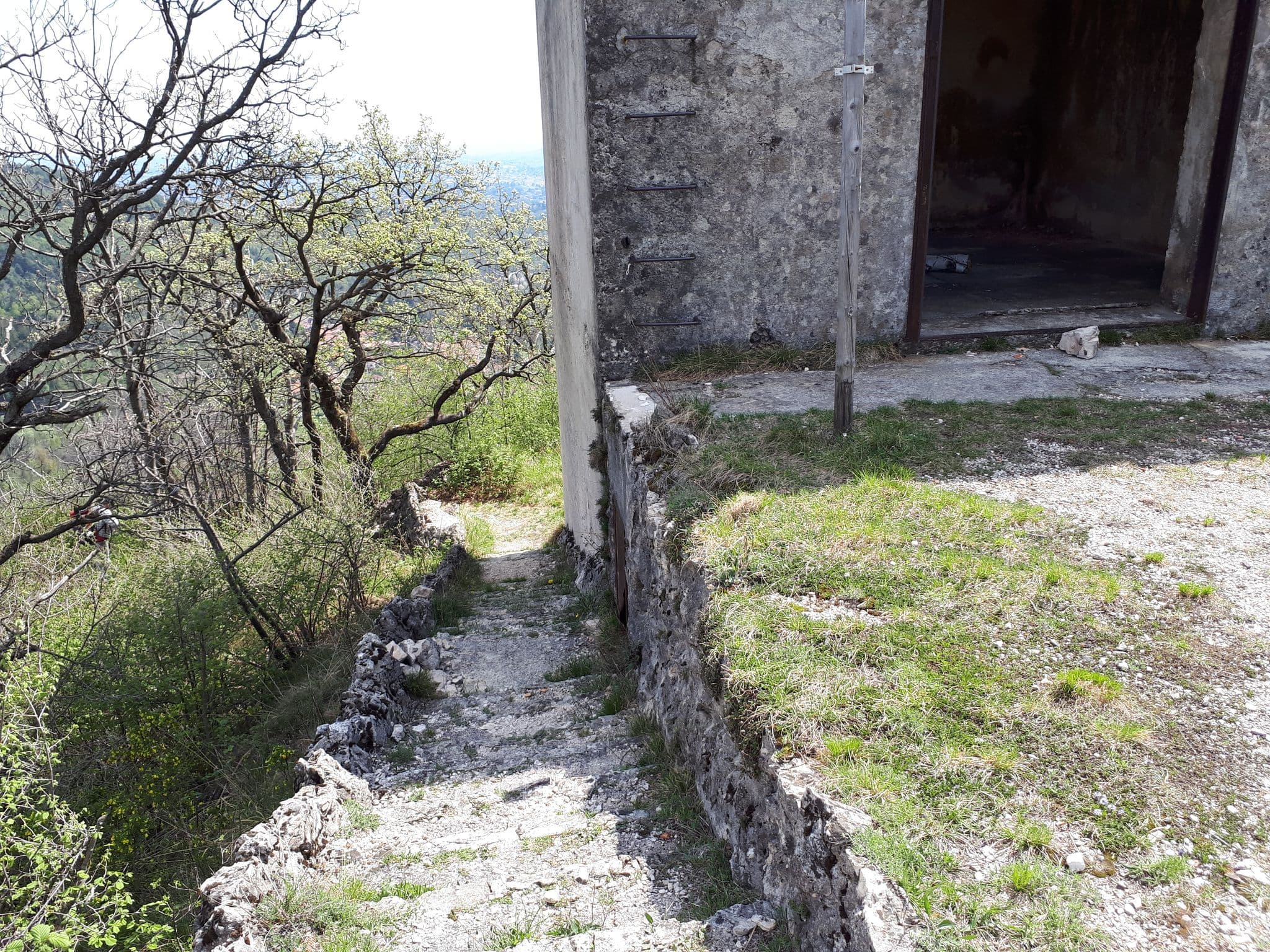 Street view near Rifugio Villaggio Cagnola, Valganna — © kaitu (CC BY-SA · Mapillary)