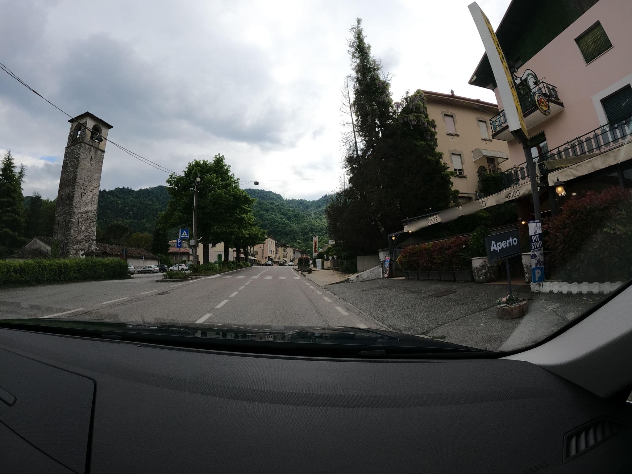 Street view near Albergo Milano, Idro — © borovac (CC BY-SA · Mapillary)