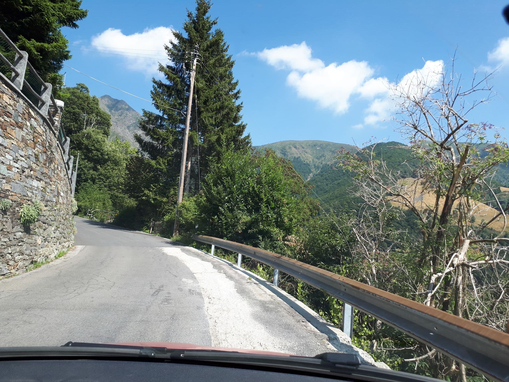 Street view near Casa Colomba, Maccagno — © kaitu (CC BY-SA · Mapillary)