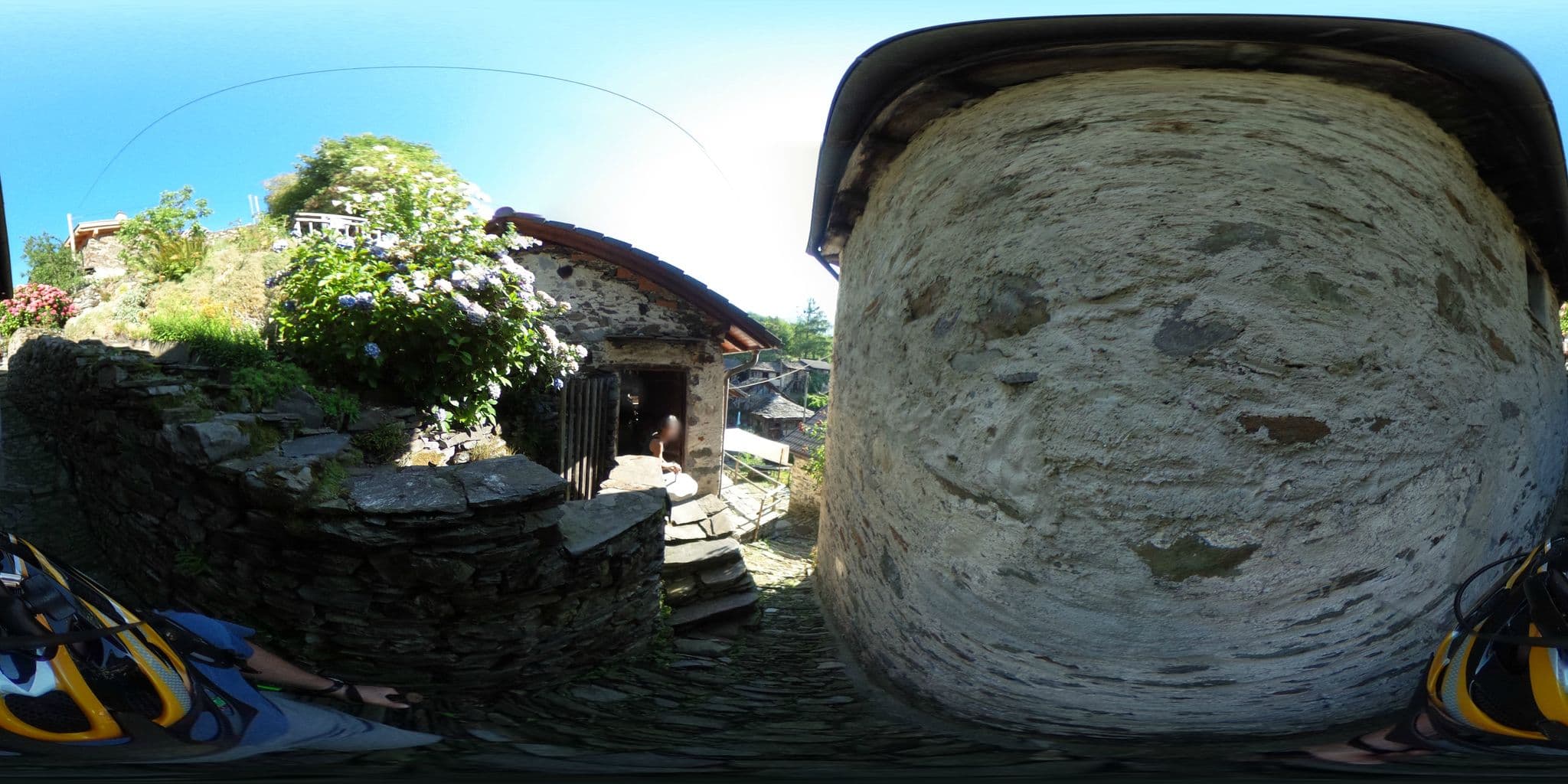 Street view near Casa Pedroni, Maccagno — © kaitu (CC BY-SA · Mapillary)