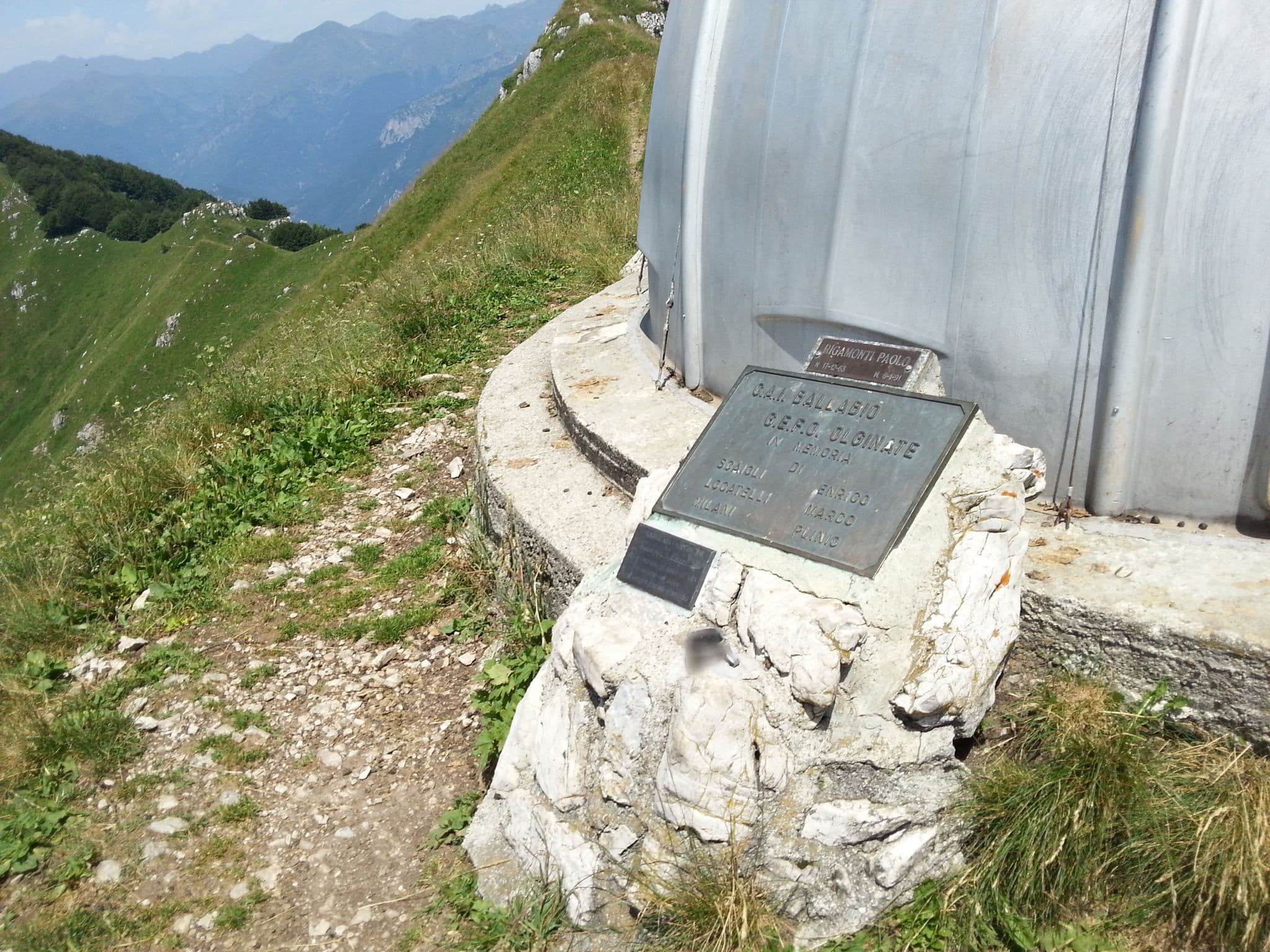 Street view near Bivacco Locatelli-Scaioli-Milani, Ballabio — © kaitu (CC BY-SA · Mapillary)
