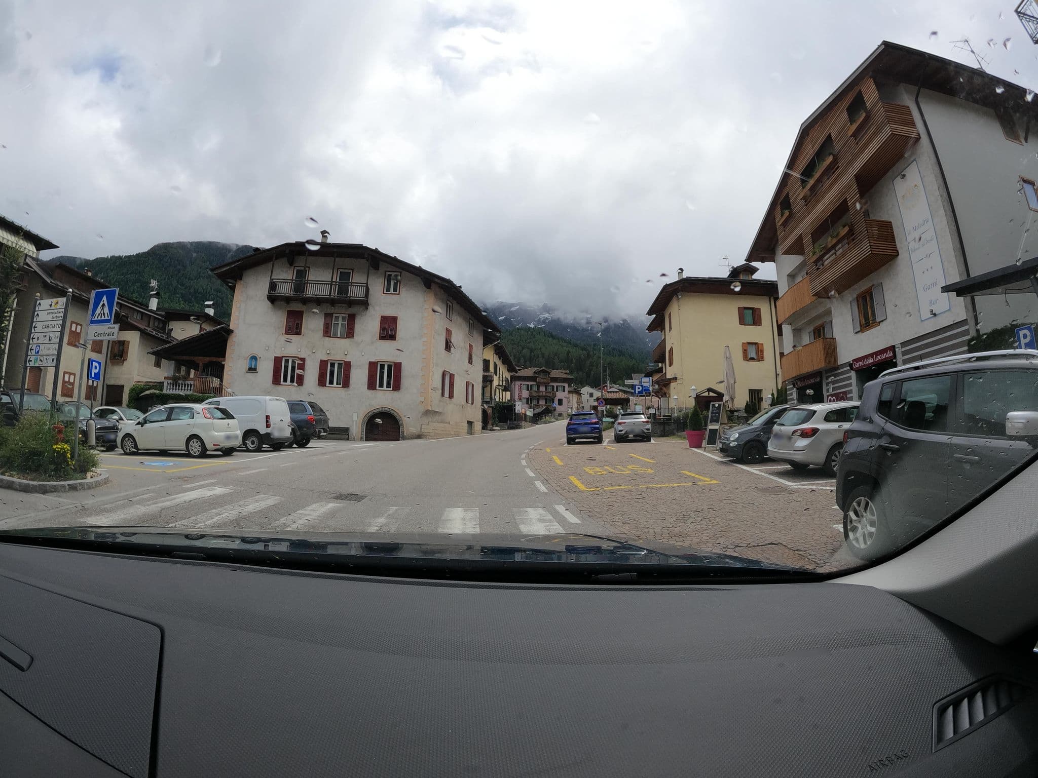 Street view near Garnì Val Meledrio, Dimaro — © borovac (CC BY-SA · Mapillary)
