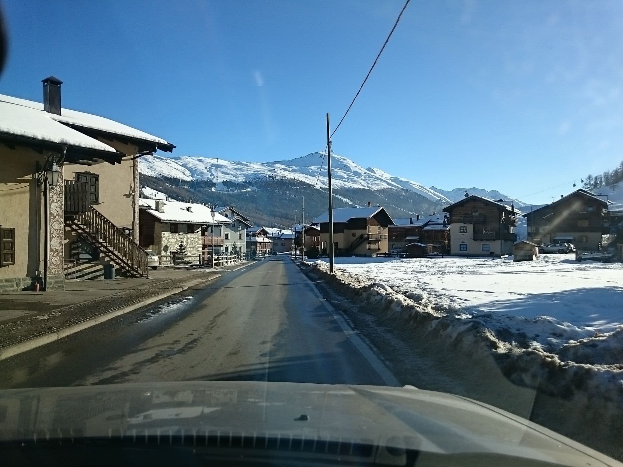 Street view near Baita Galet, Livigno