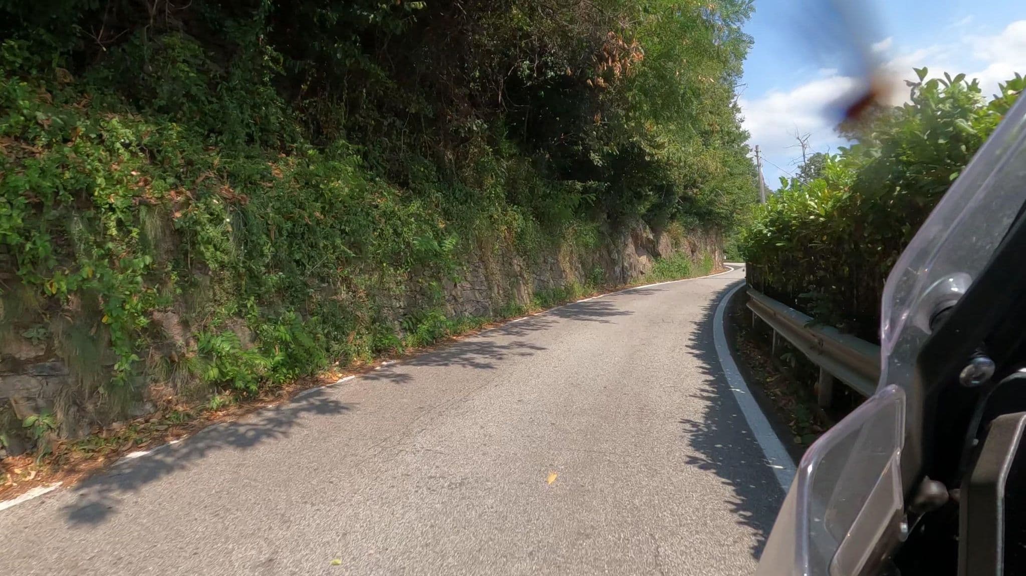 Street view near Villa Ronc Albert, Maccagno — © crami (CC BY-SA · Mapillary)