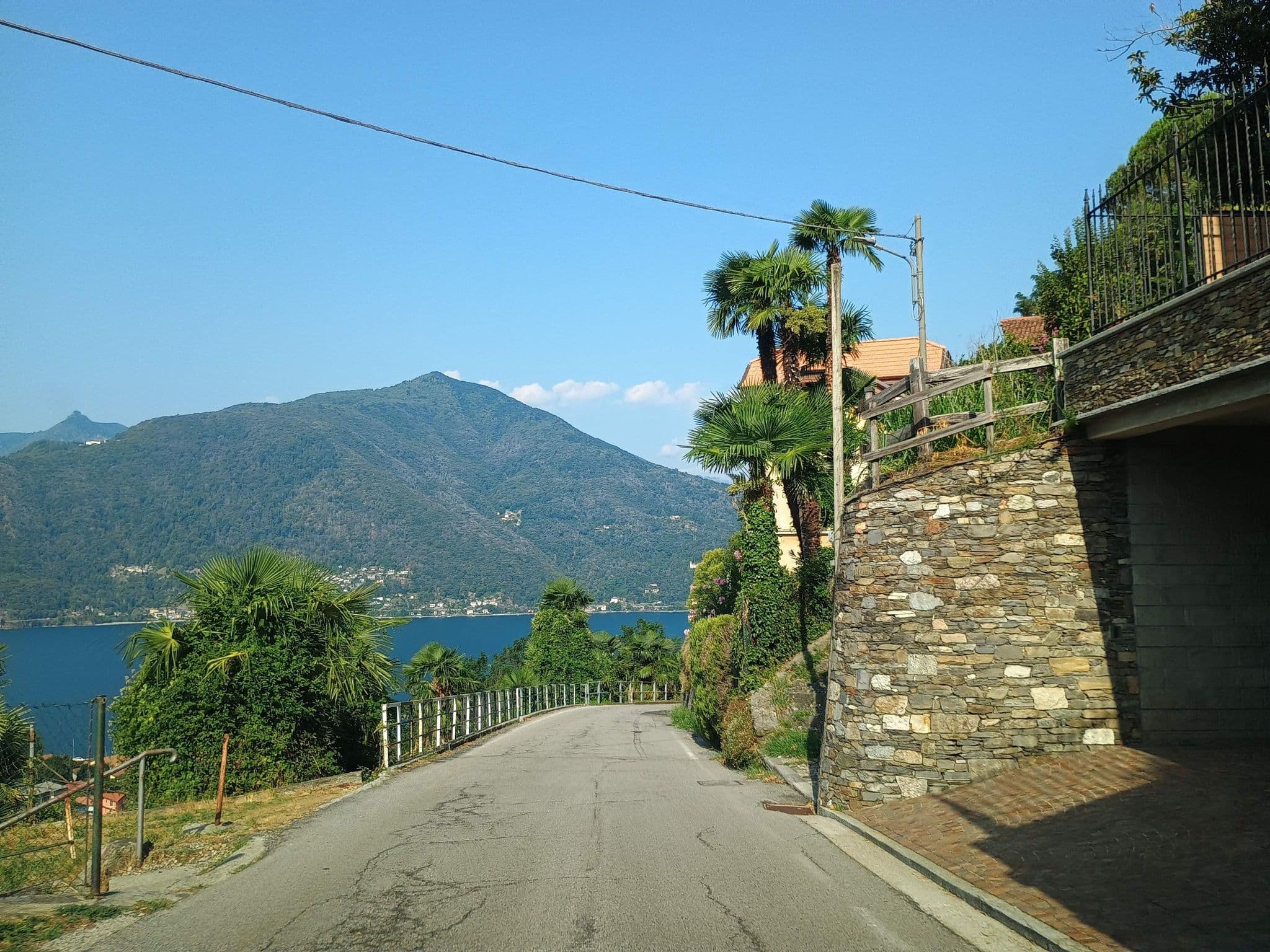 Street view near Sole e Lago, Maccagno — © thetornado76 (CC BY-SA · Mapillary)