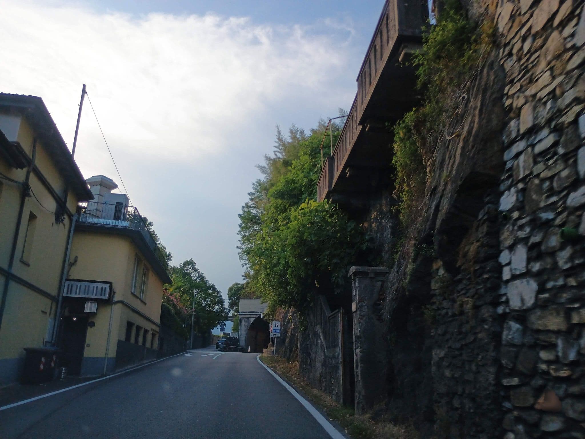 Street view near Relais Villa Porta, Maccagno — © thetornado76 (CC BY-SA · Mapillary)