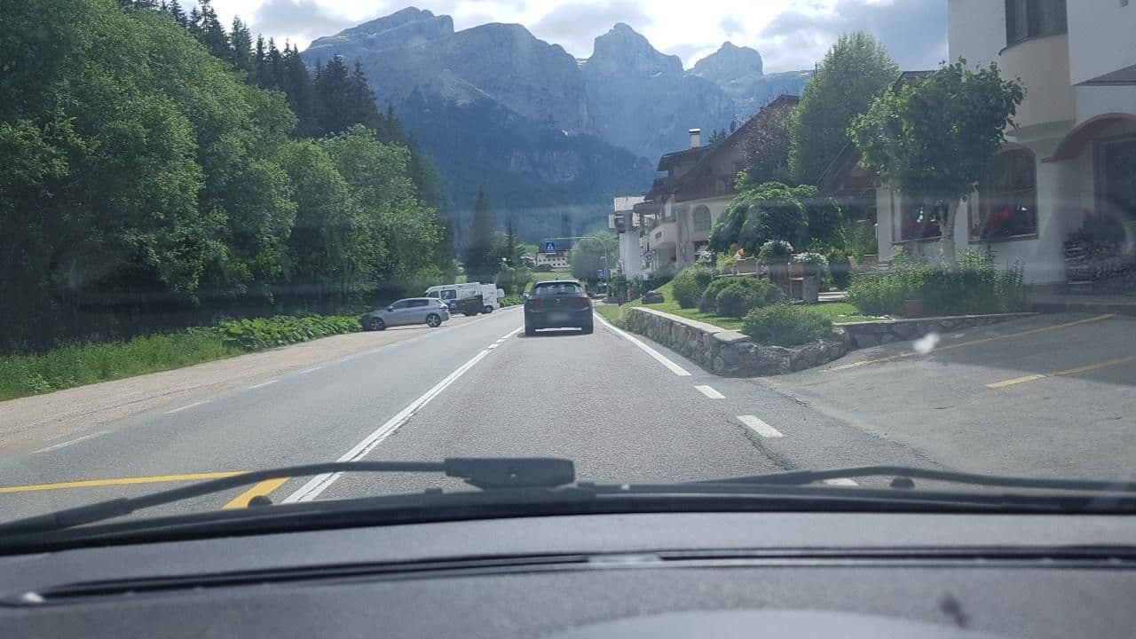 Street view near Chalet Pinis, Selva