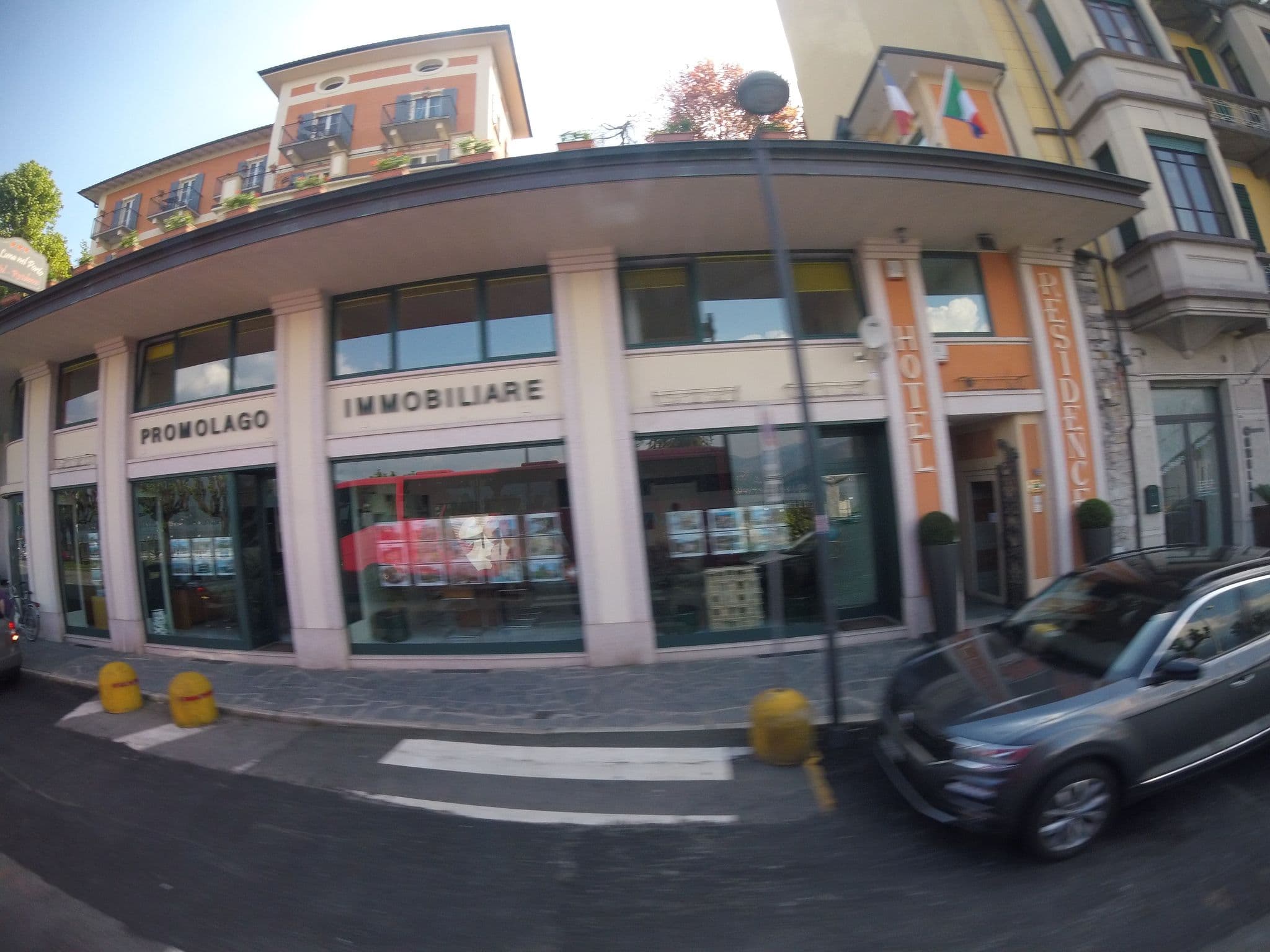 Street view near La Luna Nel Porto, Stresa — © dave683 (CC BY-SA · Mapillary)