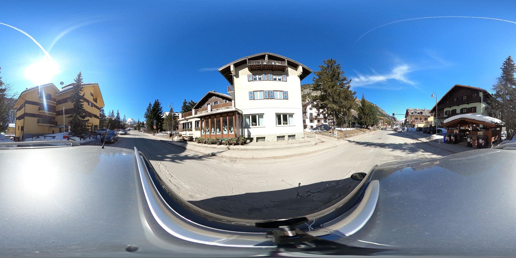 Street view near Residence Hotel Passero Pellegrino, Oulx — © canfe (CC BY-SA · Mapillary)