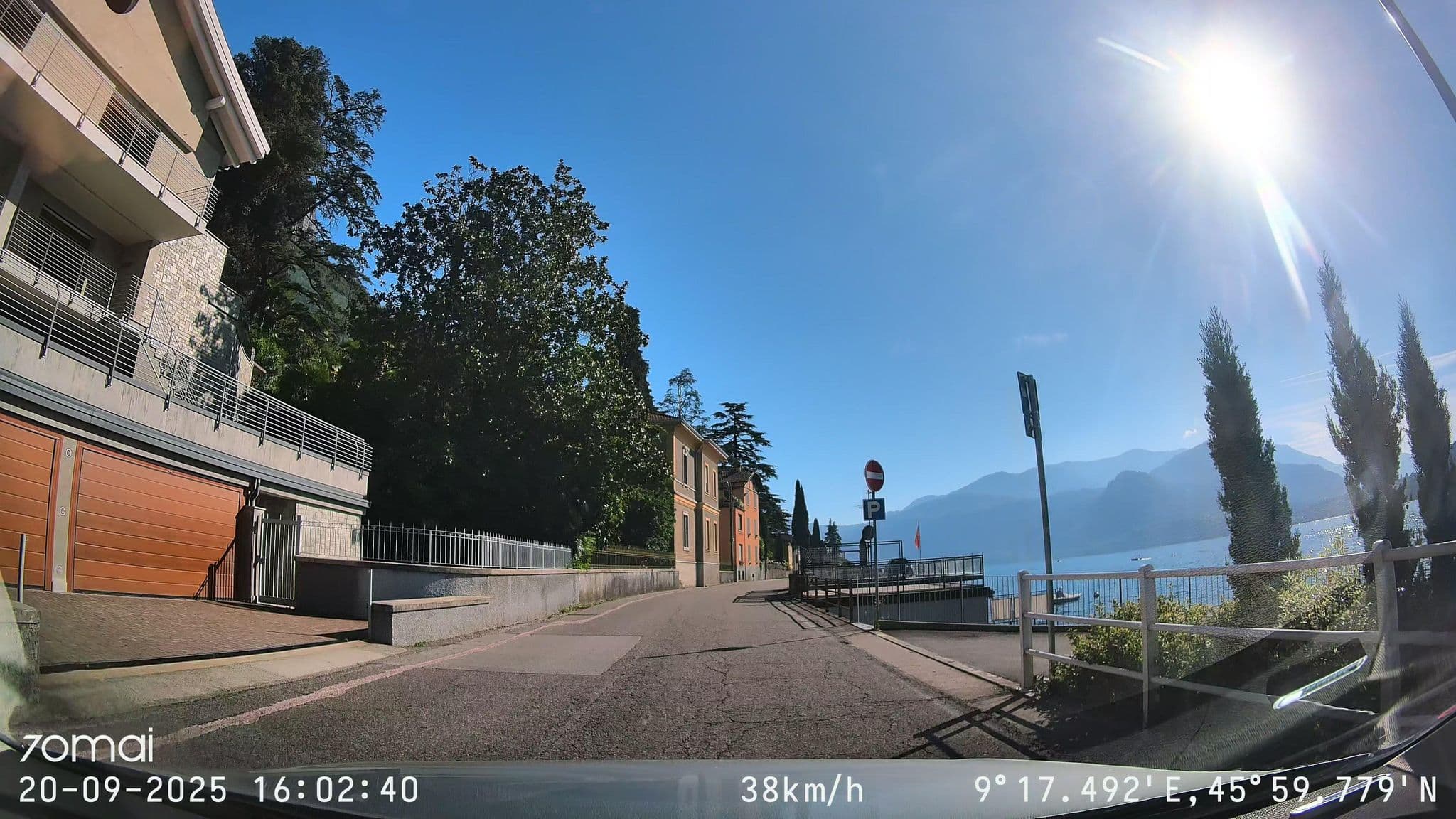 Street view near Pieds dans L'Eau, Bellagio — © doriel (CC BY-SA · Mapillary)