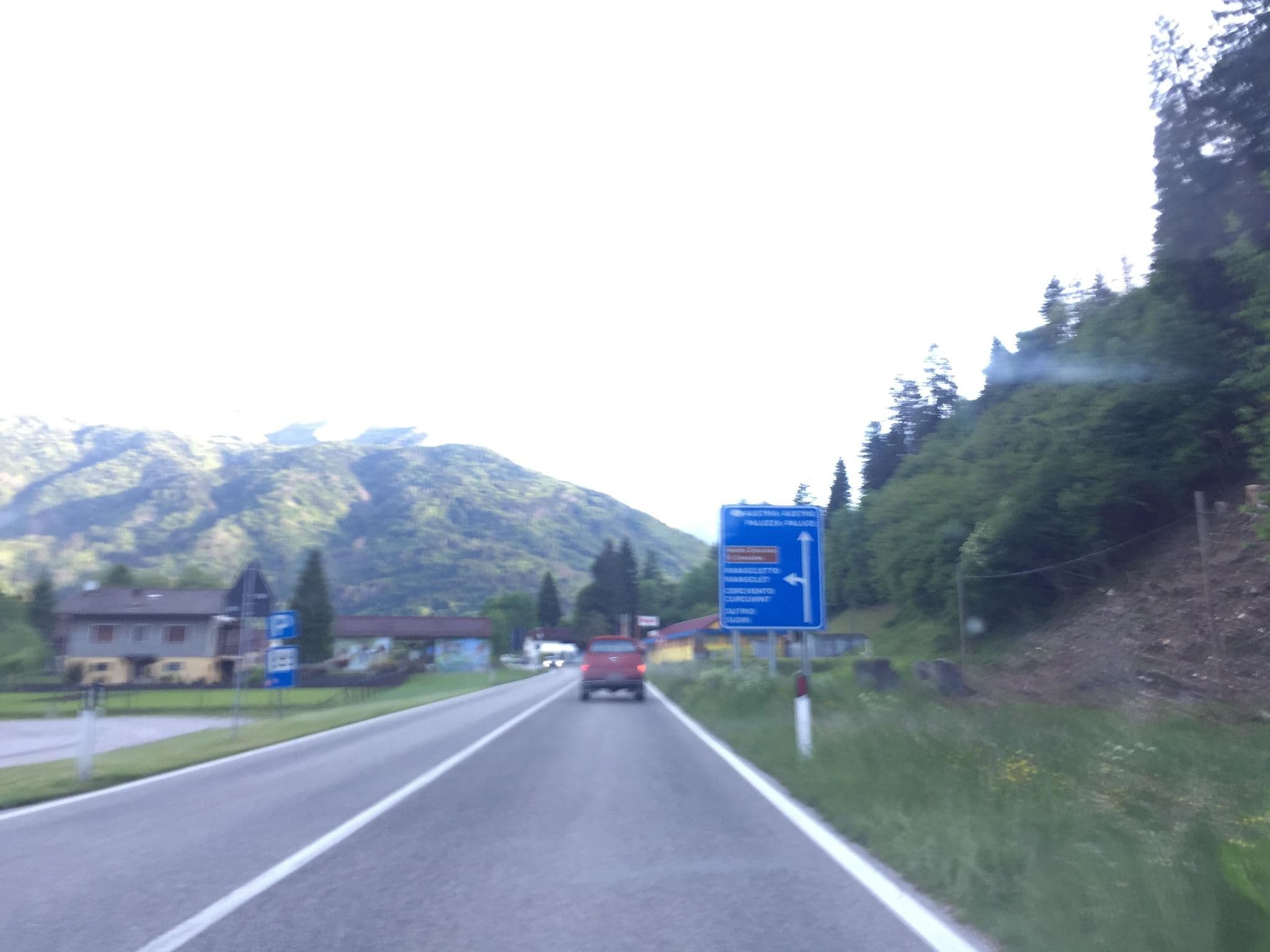 Street view near Via Nazionale - Località Ponte di Sutrio, Sutrio — © igorzo (CC BY-SA · Mapillary)