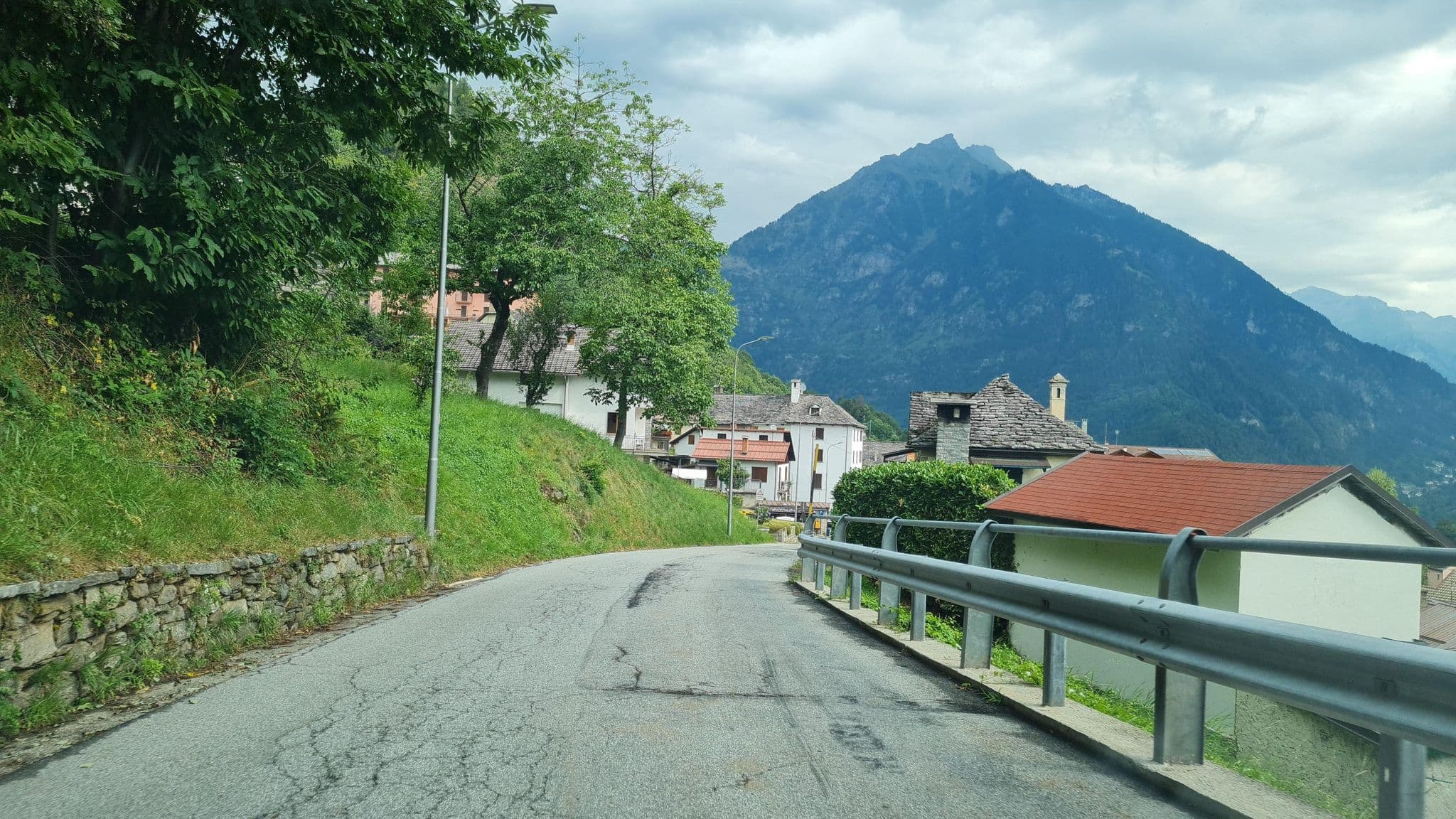 Street view near B&B Ul Calüs, Varzo — © laniuscollurio (CC BY-SA · Mapillary)